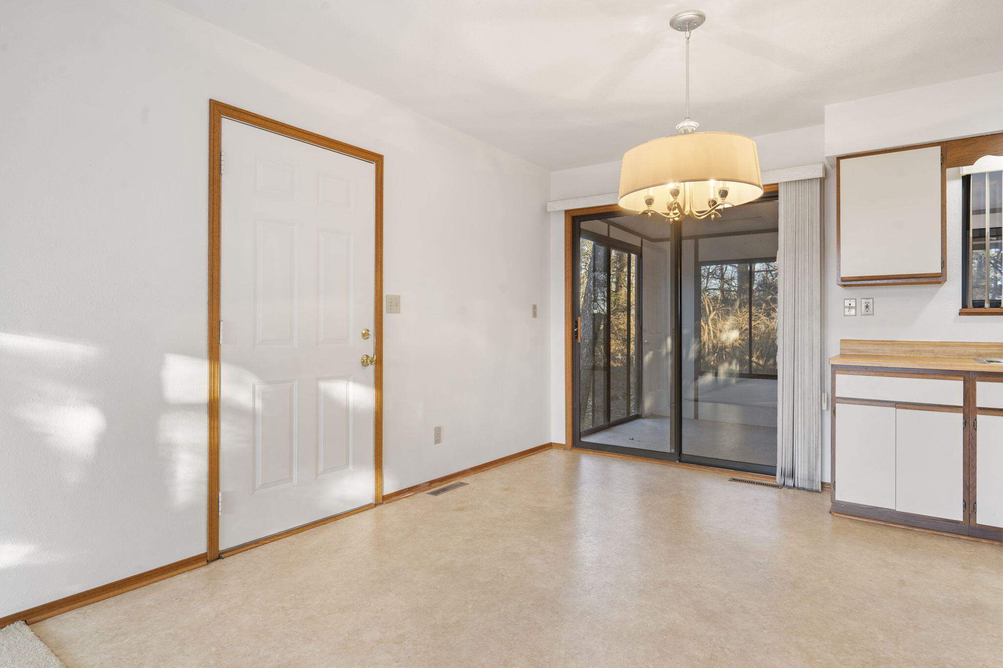 673 Double O Nine Road Property Photo 16