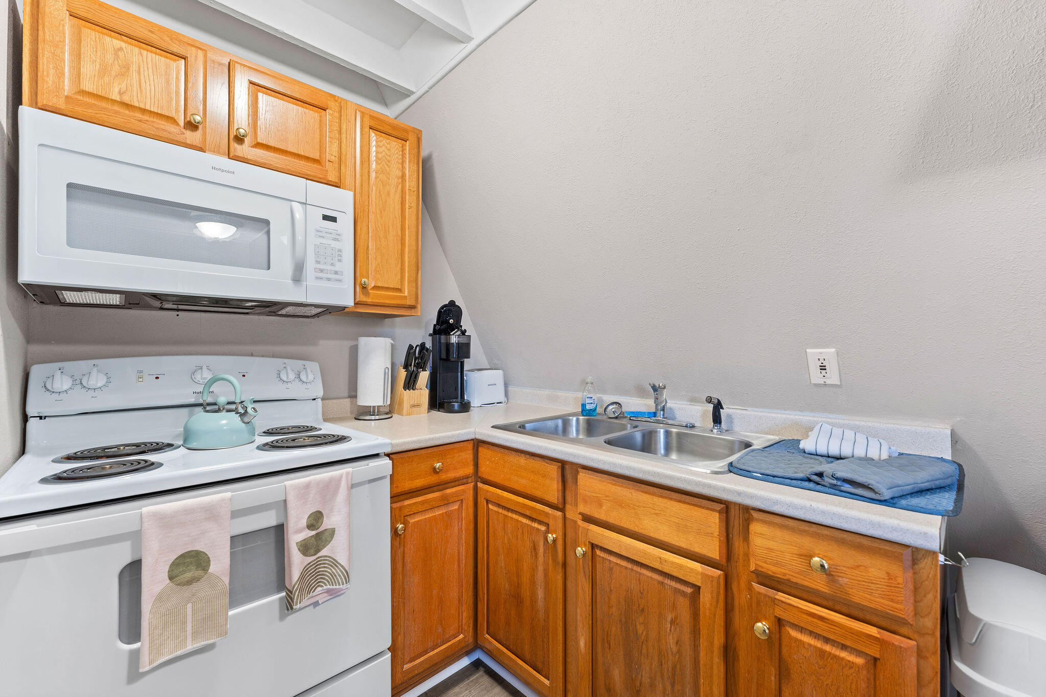 25 Bay Breeze Lane Property Photo 14