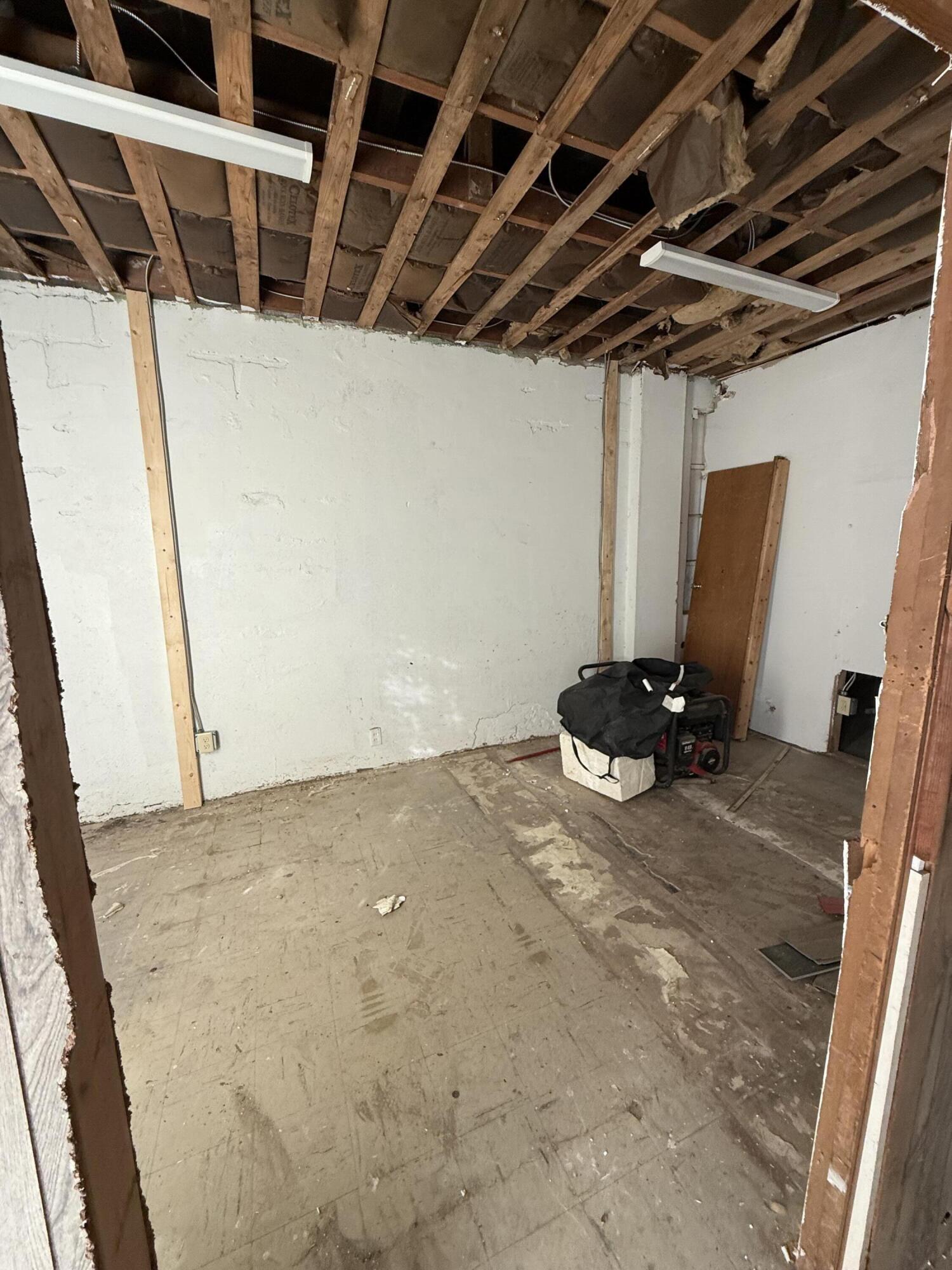 203 North Jefferson Street Property Photo 6