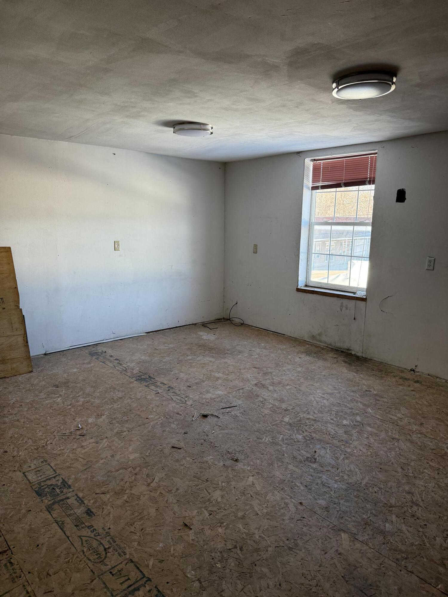203 North Jefferson Street Property Photo 9