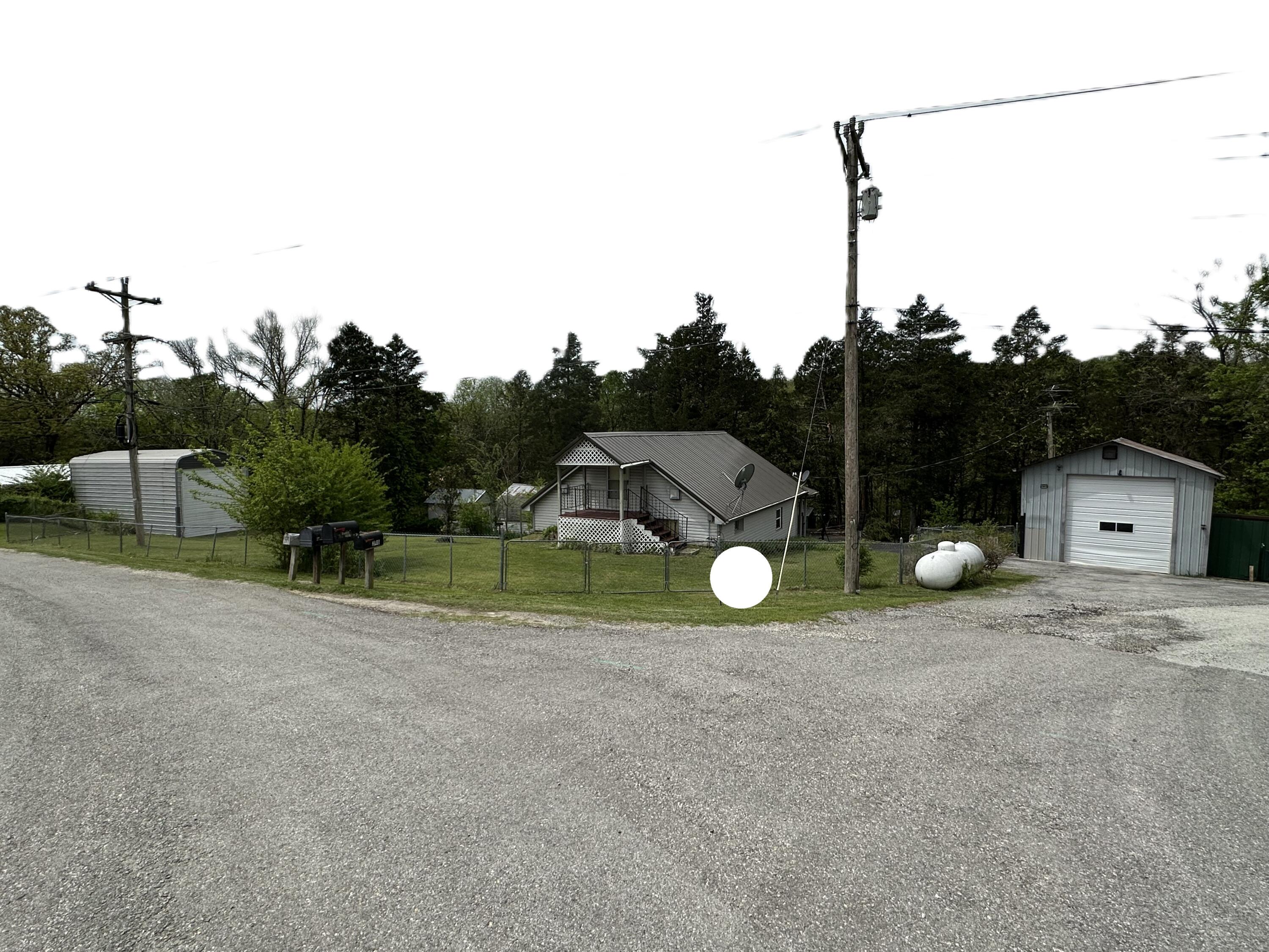 121 Lillian Road Property Photo
