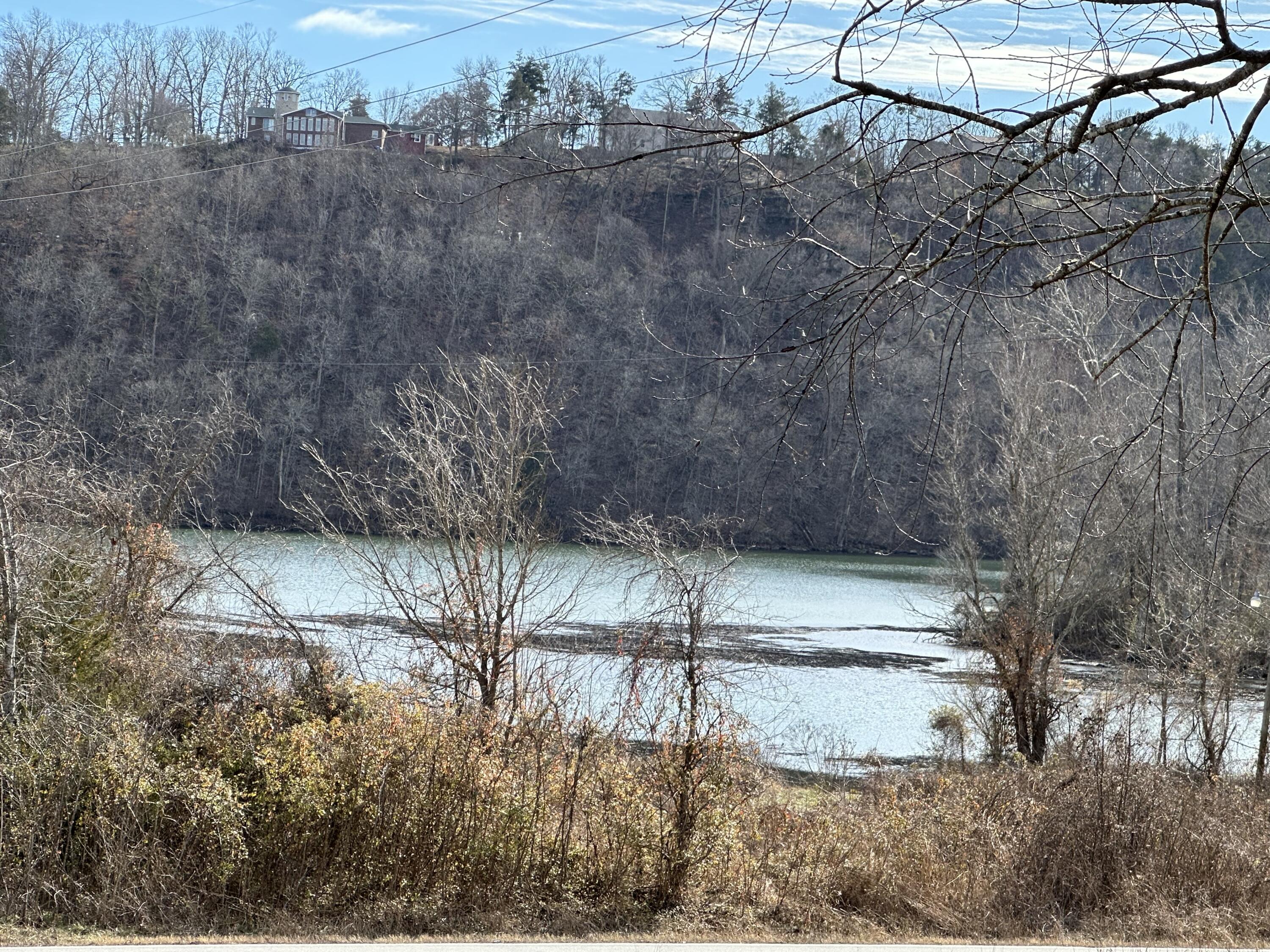 121 Lillian Road Property Photo 2