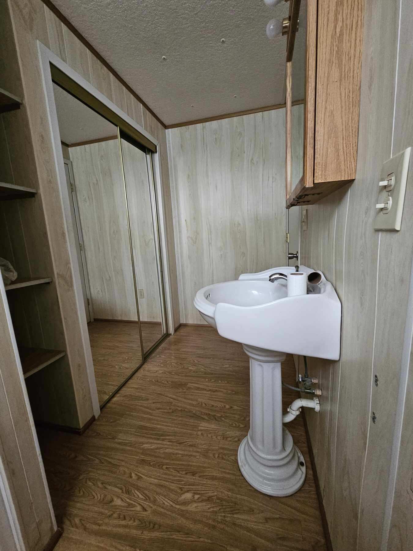 121 Lillian Road Property Photo 9