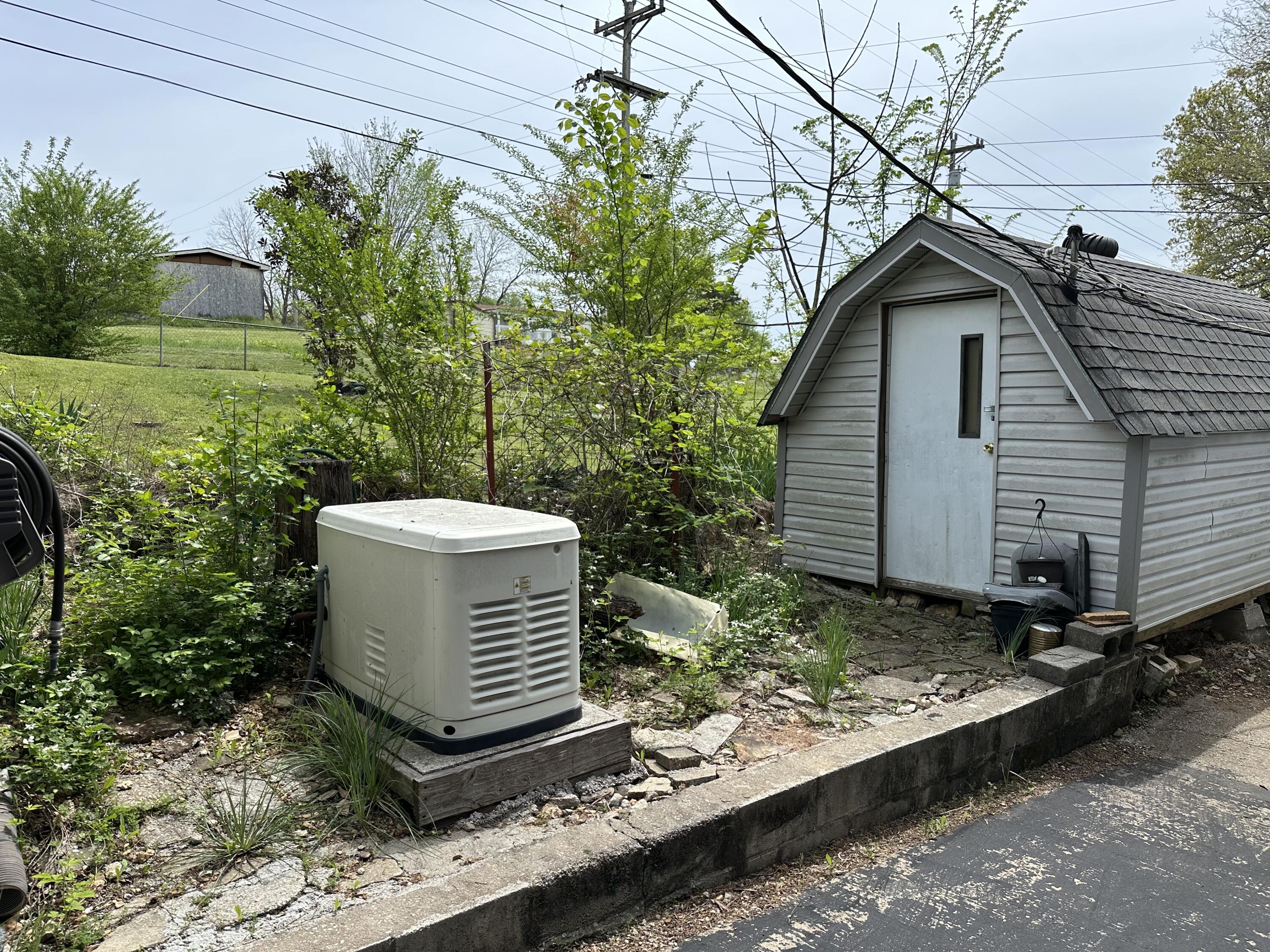 121 Lillian Road Property Photo 16