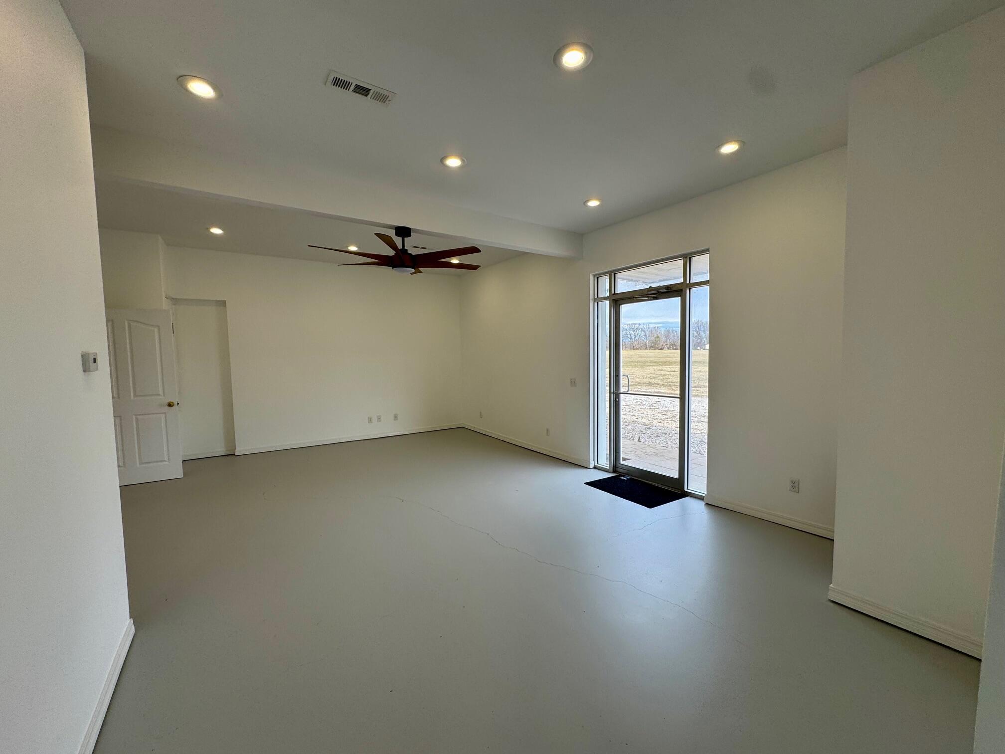 2288 Us-60 Property Photo 4