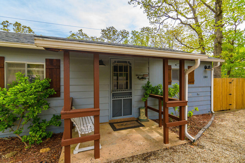 1344 Hideaway Road Property Photo 4