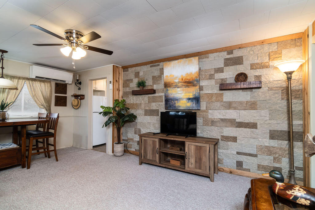 1344 Hideaway Road Property Photo 7