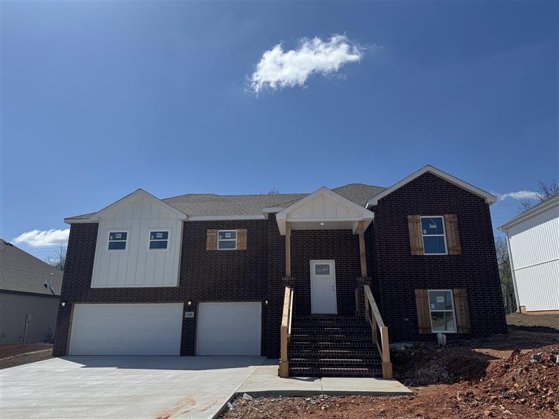 1406 East Command Court Property Photo 1