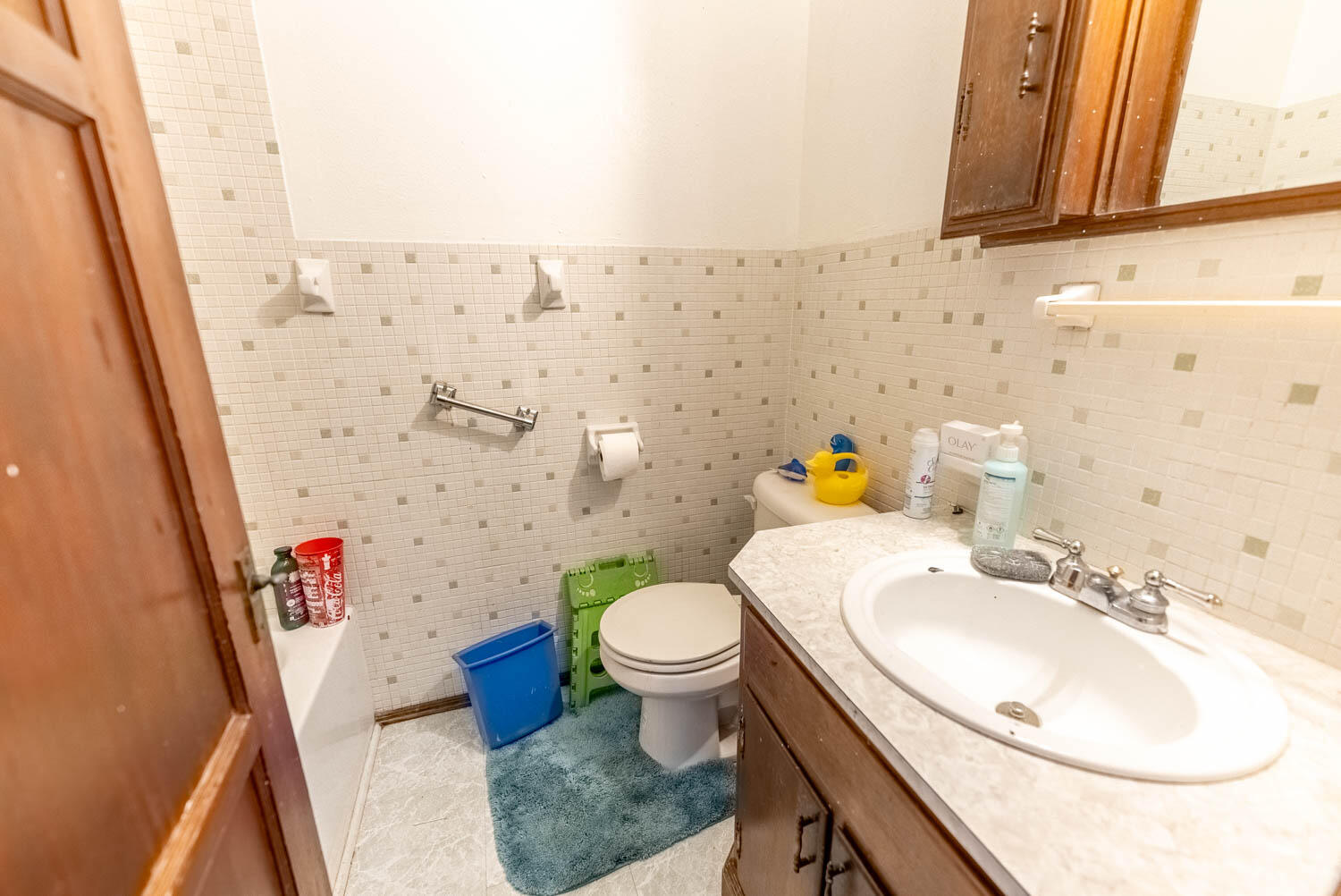 211 South Grand Avenue Property Photo 33