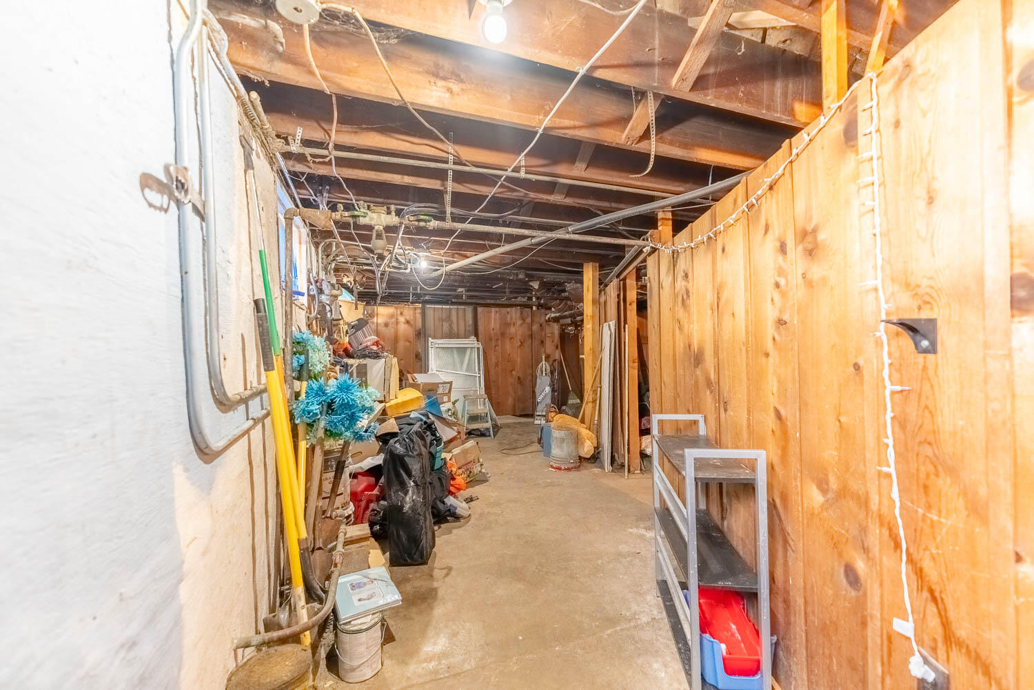 211 South Grand Avenue Property Photo 36