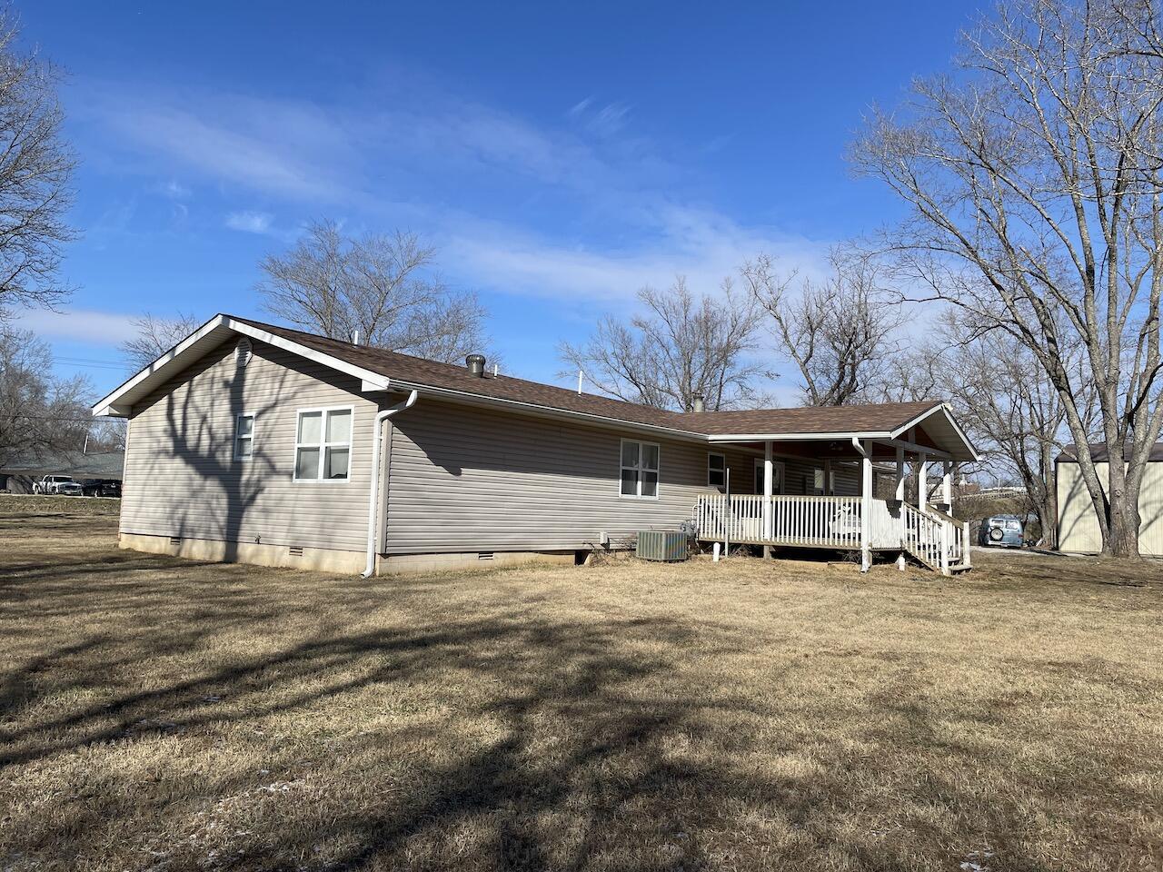 315 South Harris Street Property Photo 3
