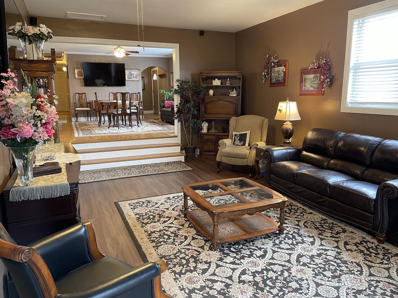 315 South Harris Street Property Photo 8