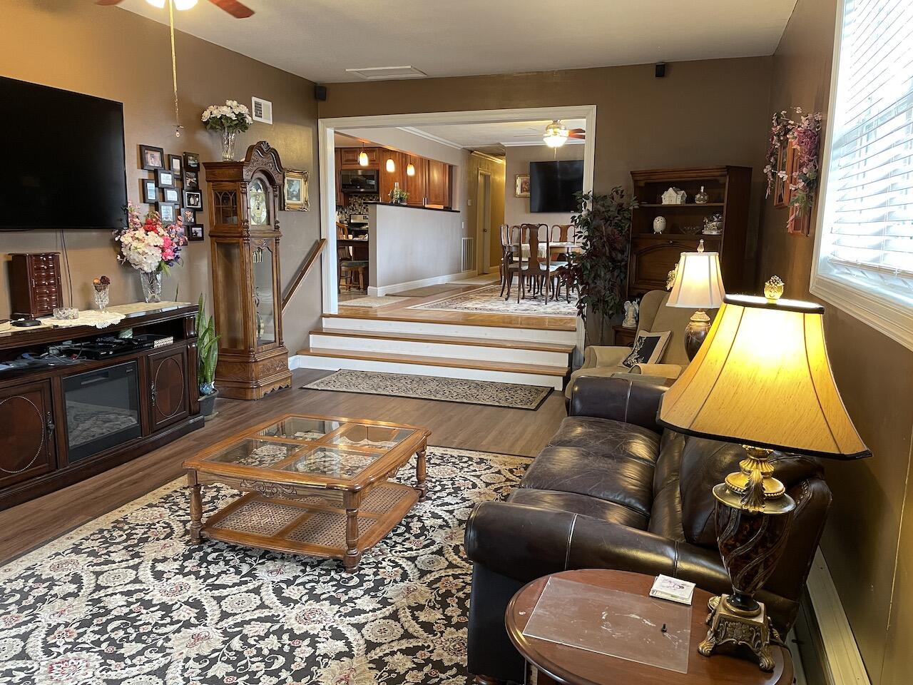 315 South Harris Street Property Photo 10