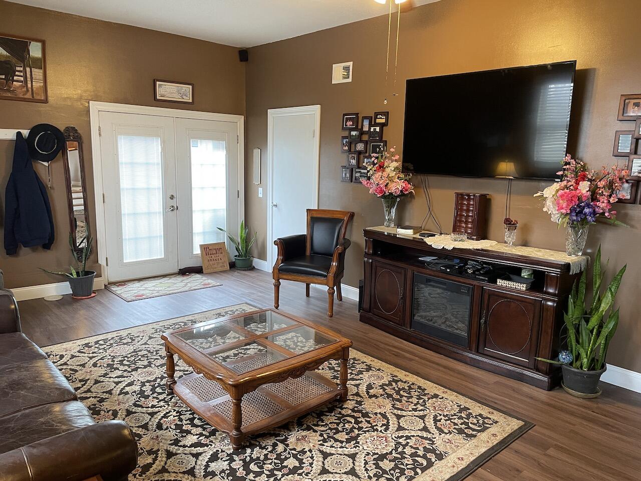 315 South Harris Street Property Photo 12