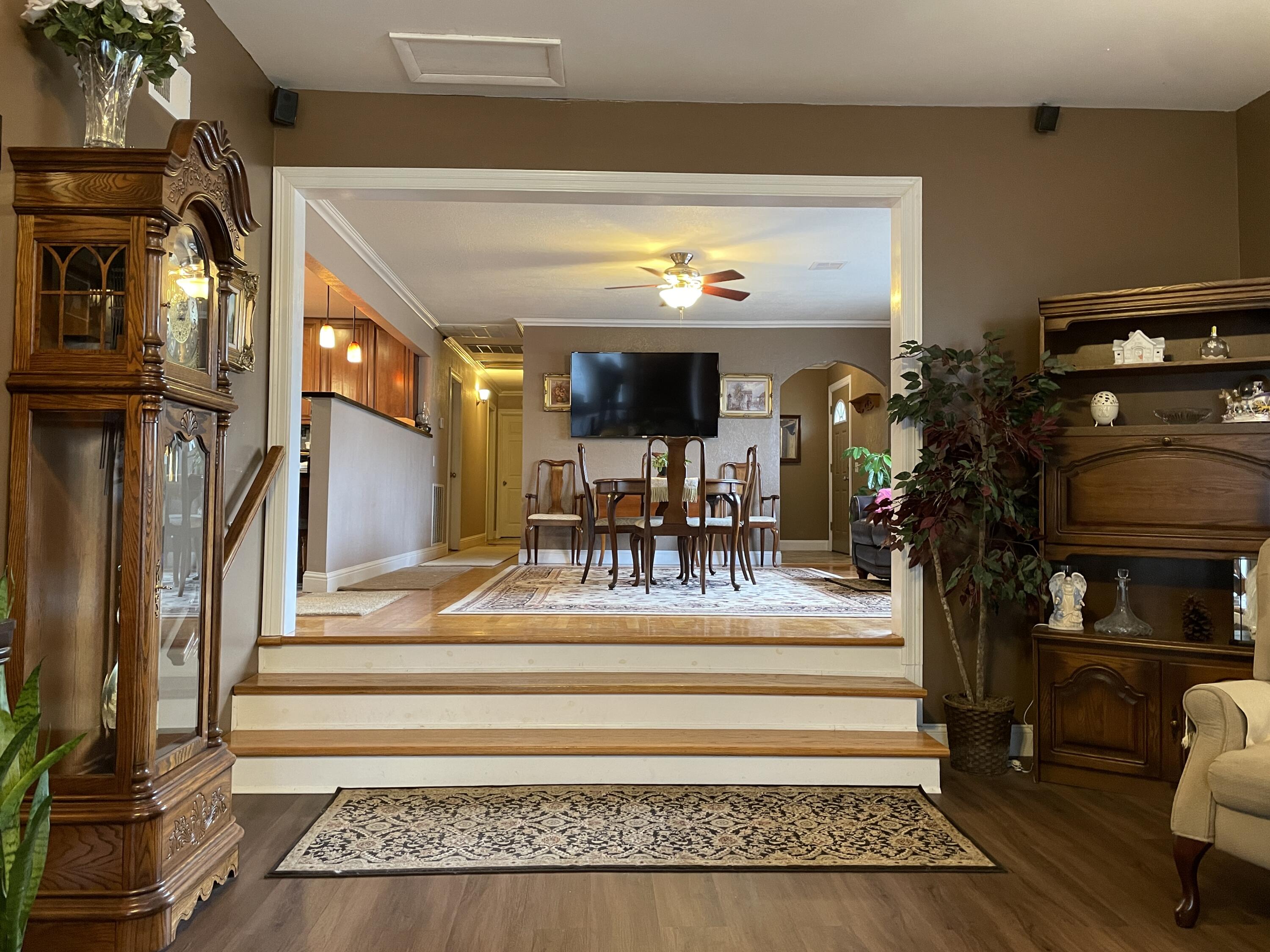315 South Harris Street Property Photo 14