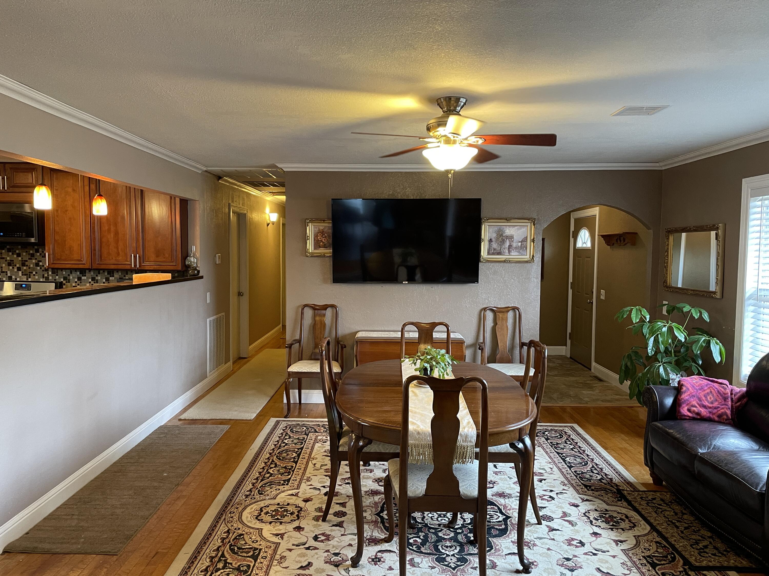 315 South Harris Street Property Photo 15