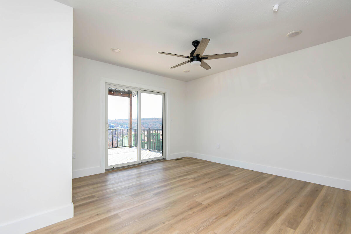 202 Vacation Lane Property Photo 16