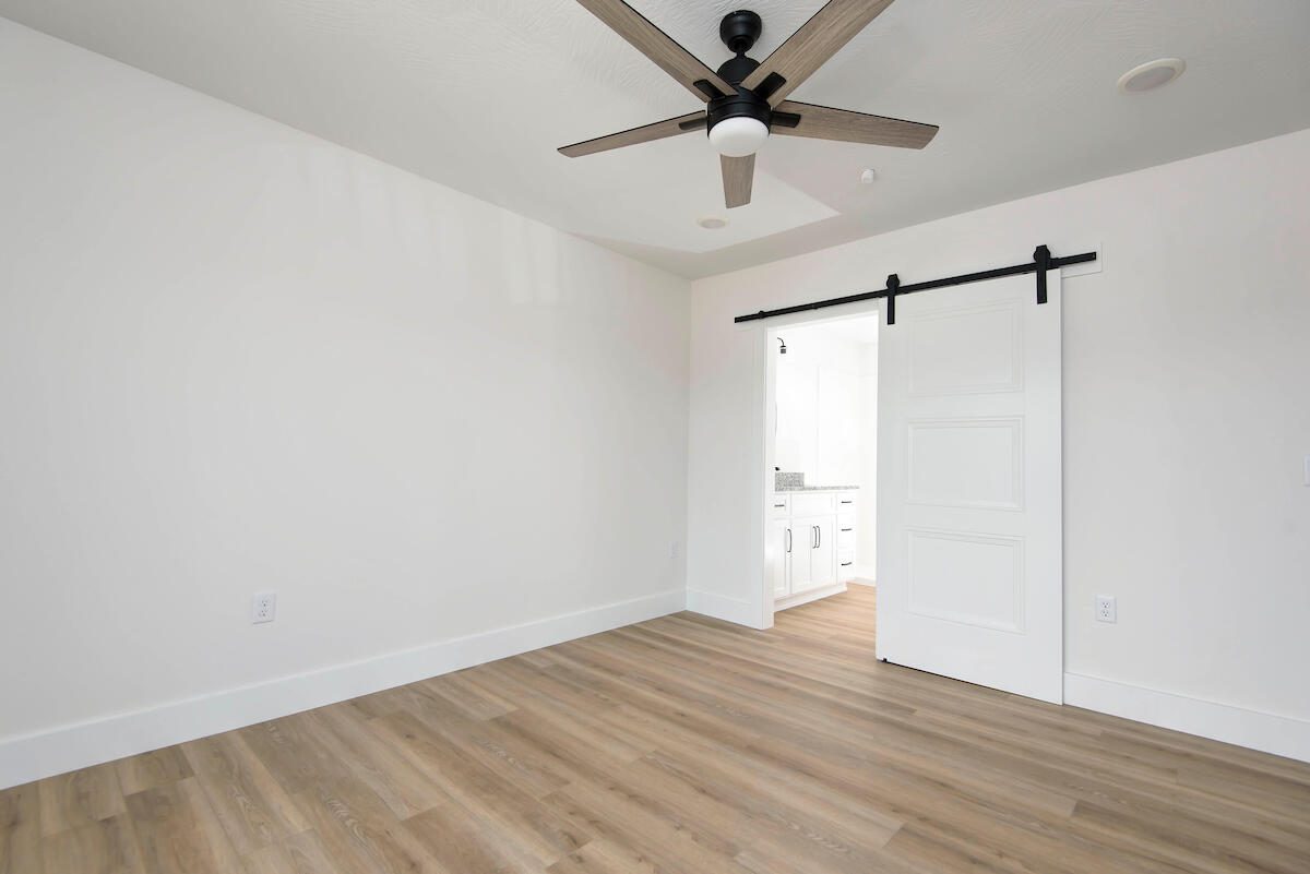 202 Vacation Lane Property Photo 17