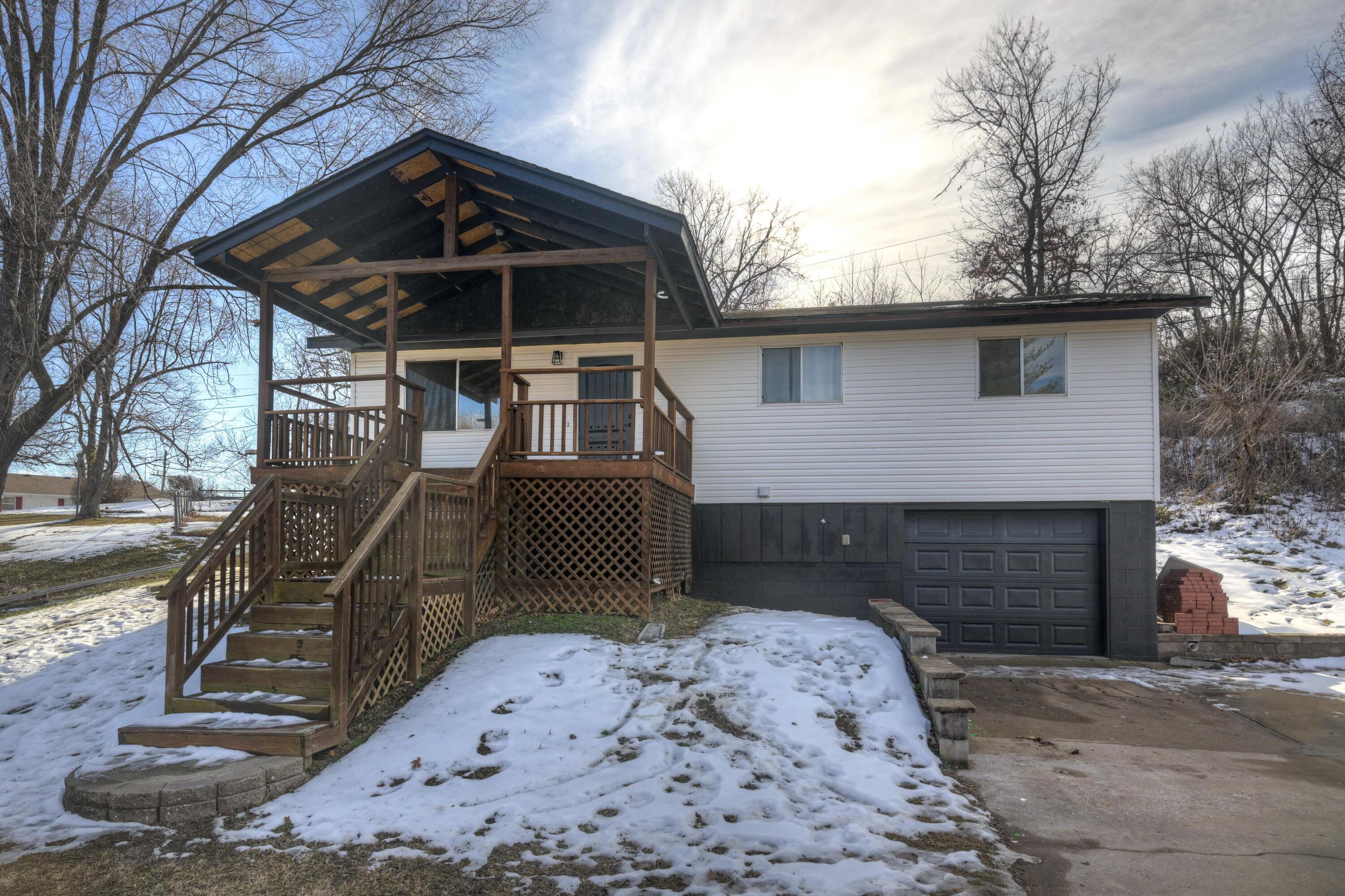 1411 Knapp Court Property Photo 1