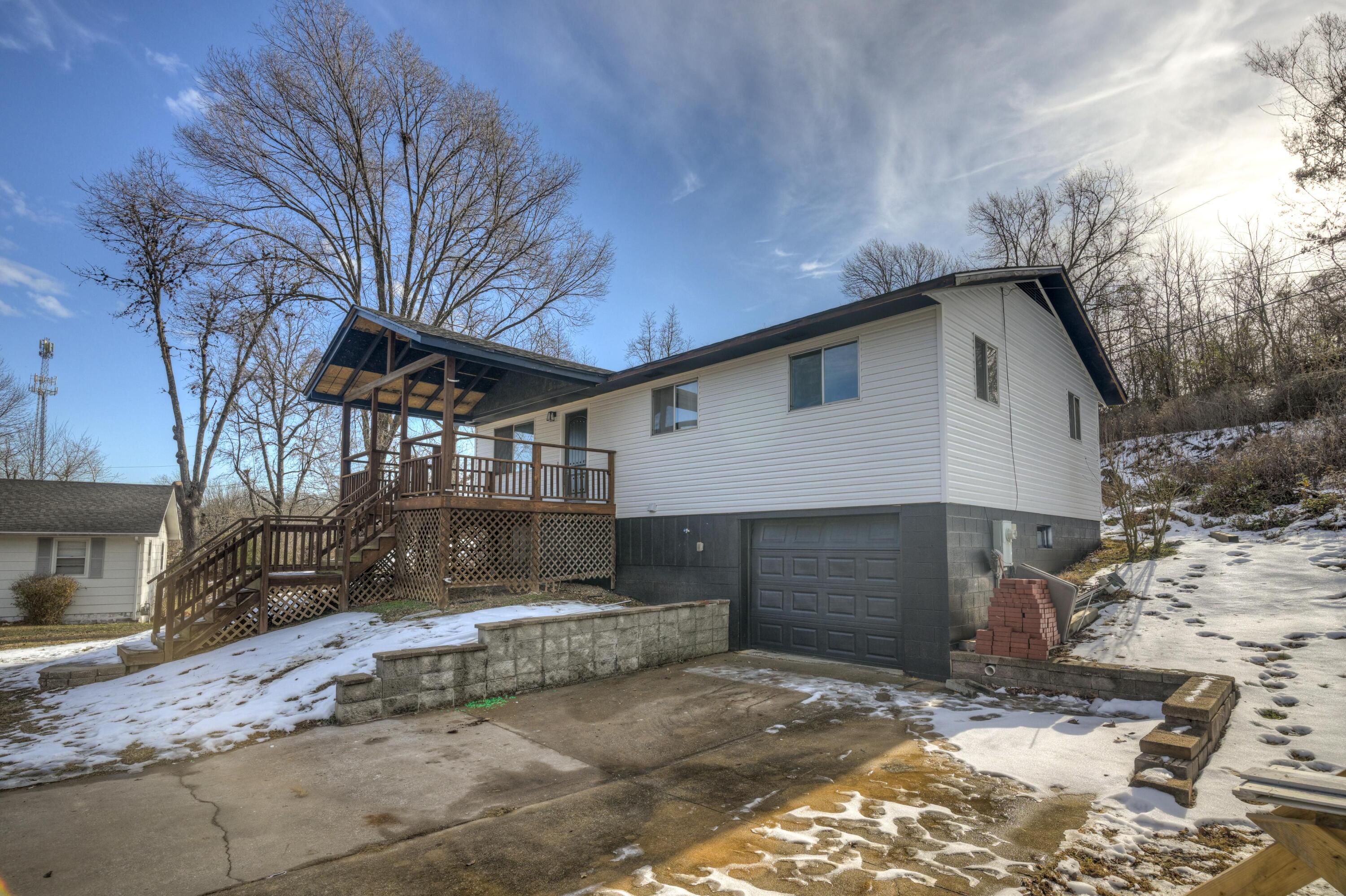 1411 Knapp Court Property Photo 2