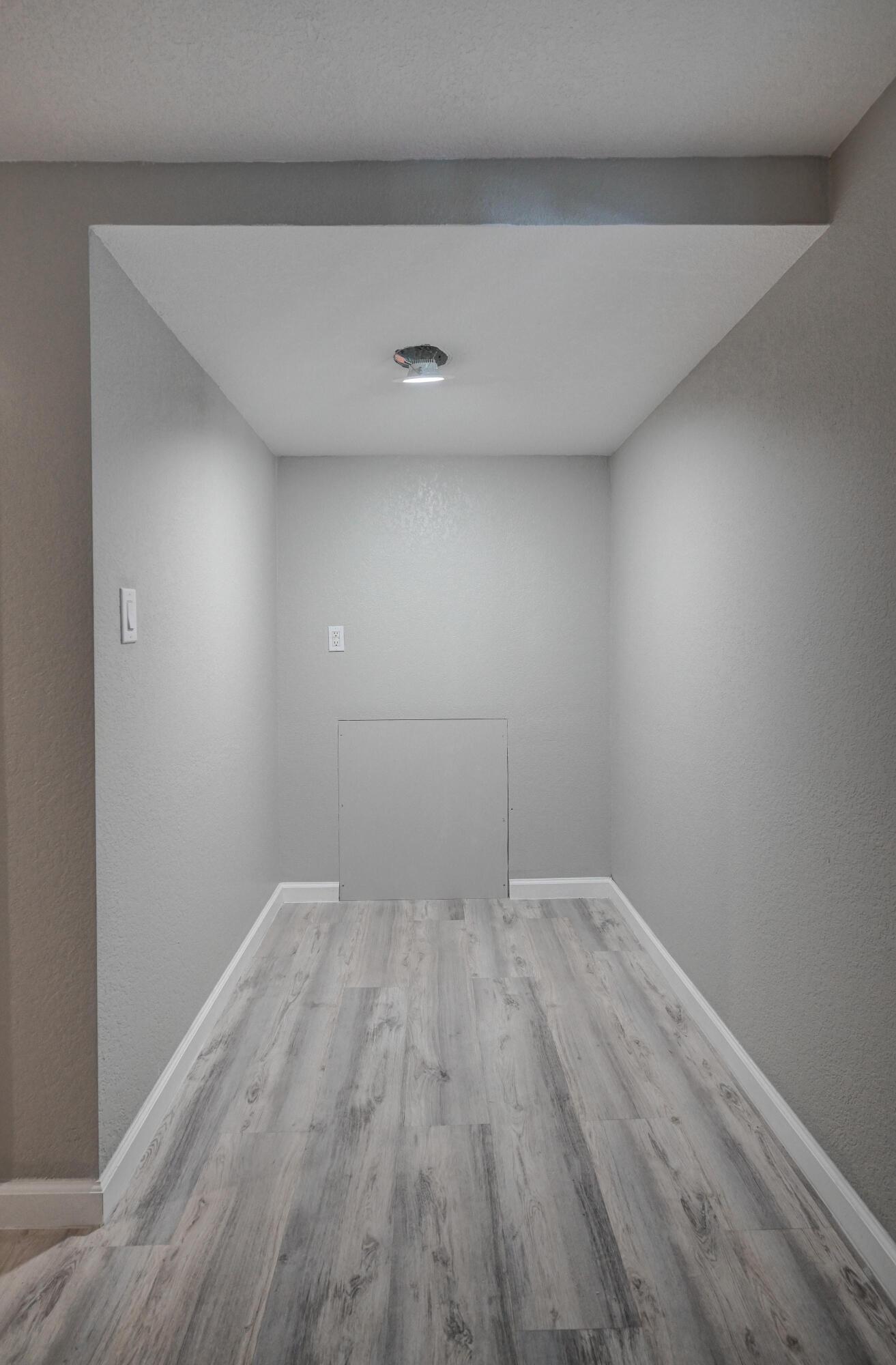 1411 Knapp Court Property Photo 32