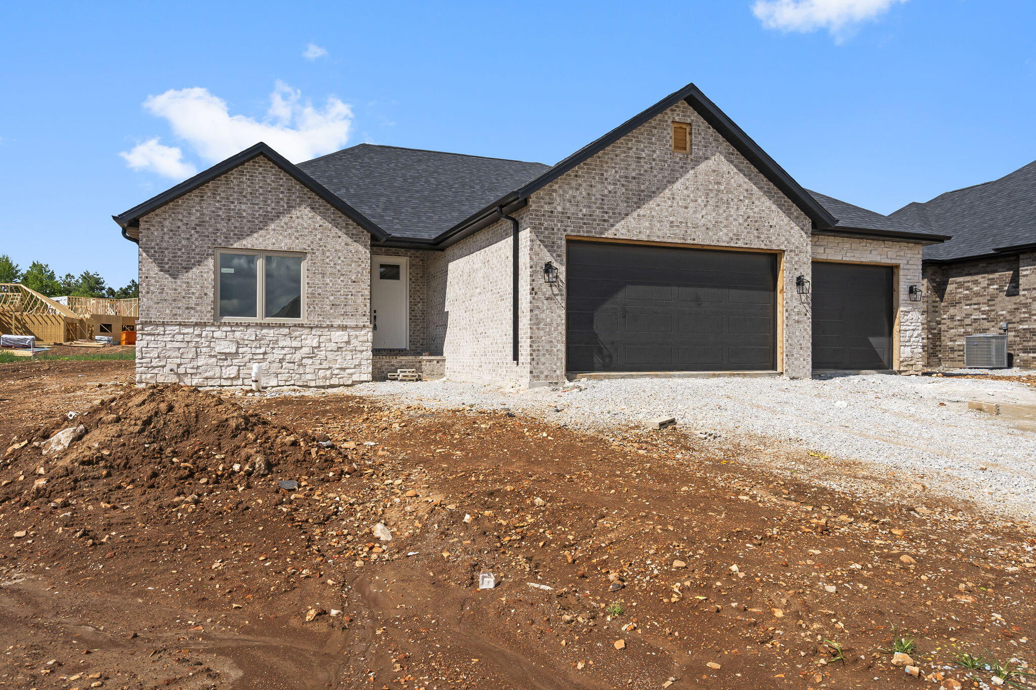 5015 Swale Property Photo