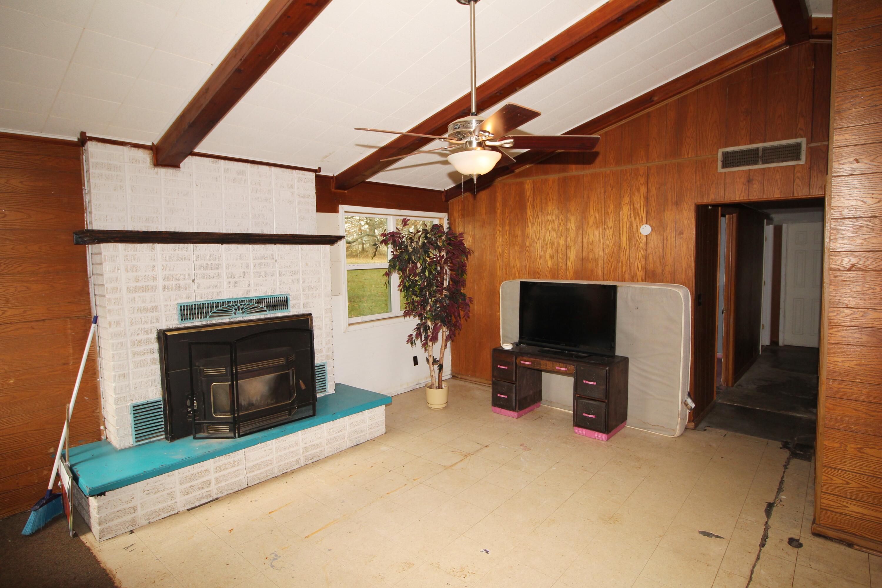 1245 Us Highway 63 Property Photo 10