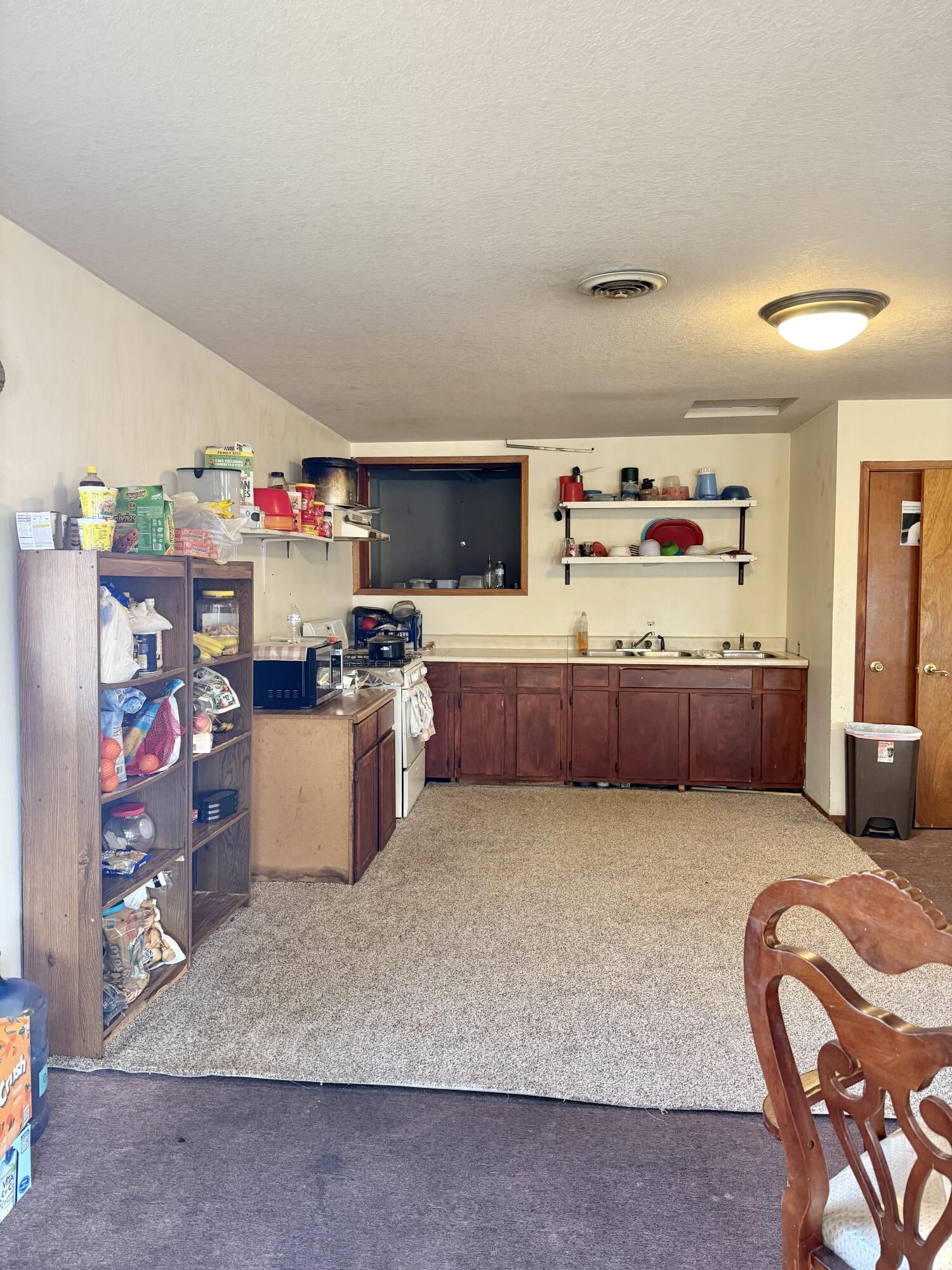 1109 N Central Ave Property Photo 4