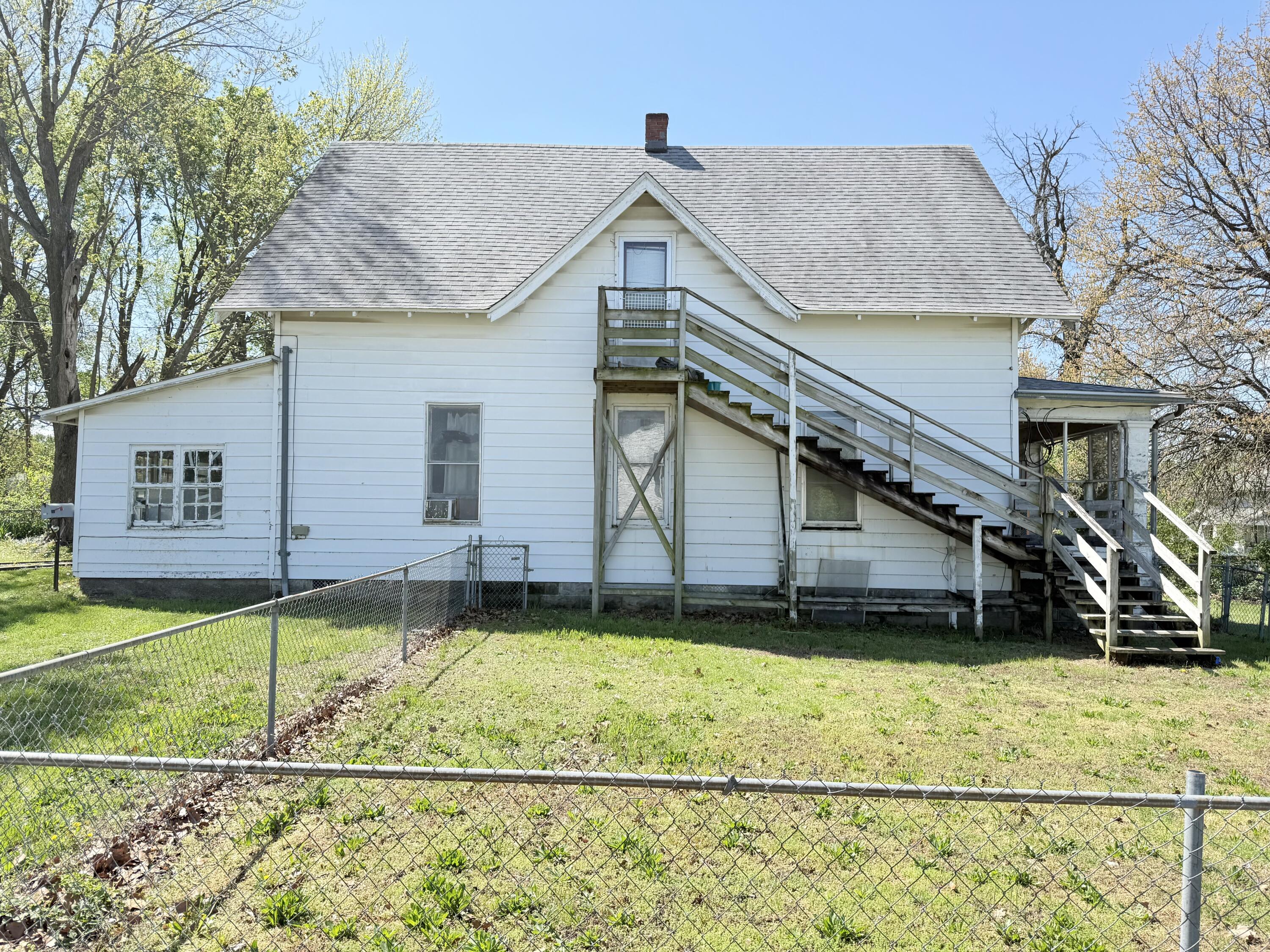 1109 N Central Ave Property Photo 19