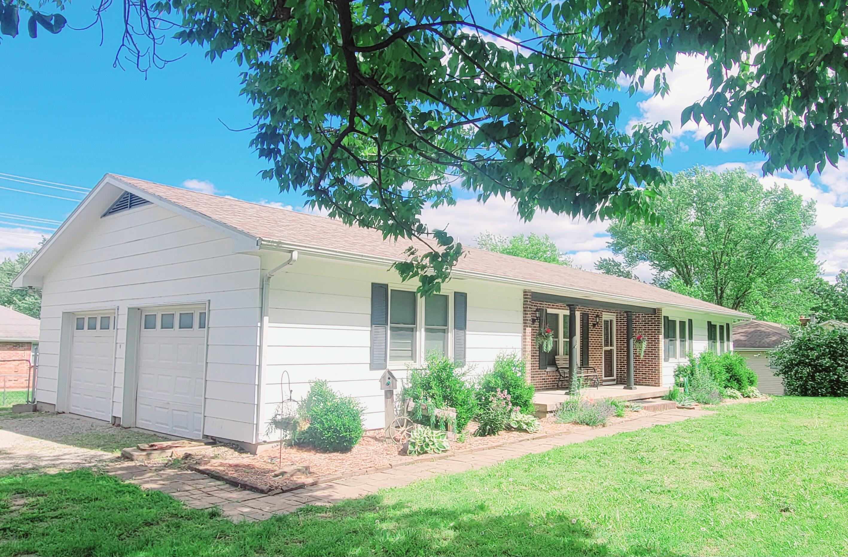 1601 Ely Drive Property Photo 2