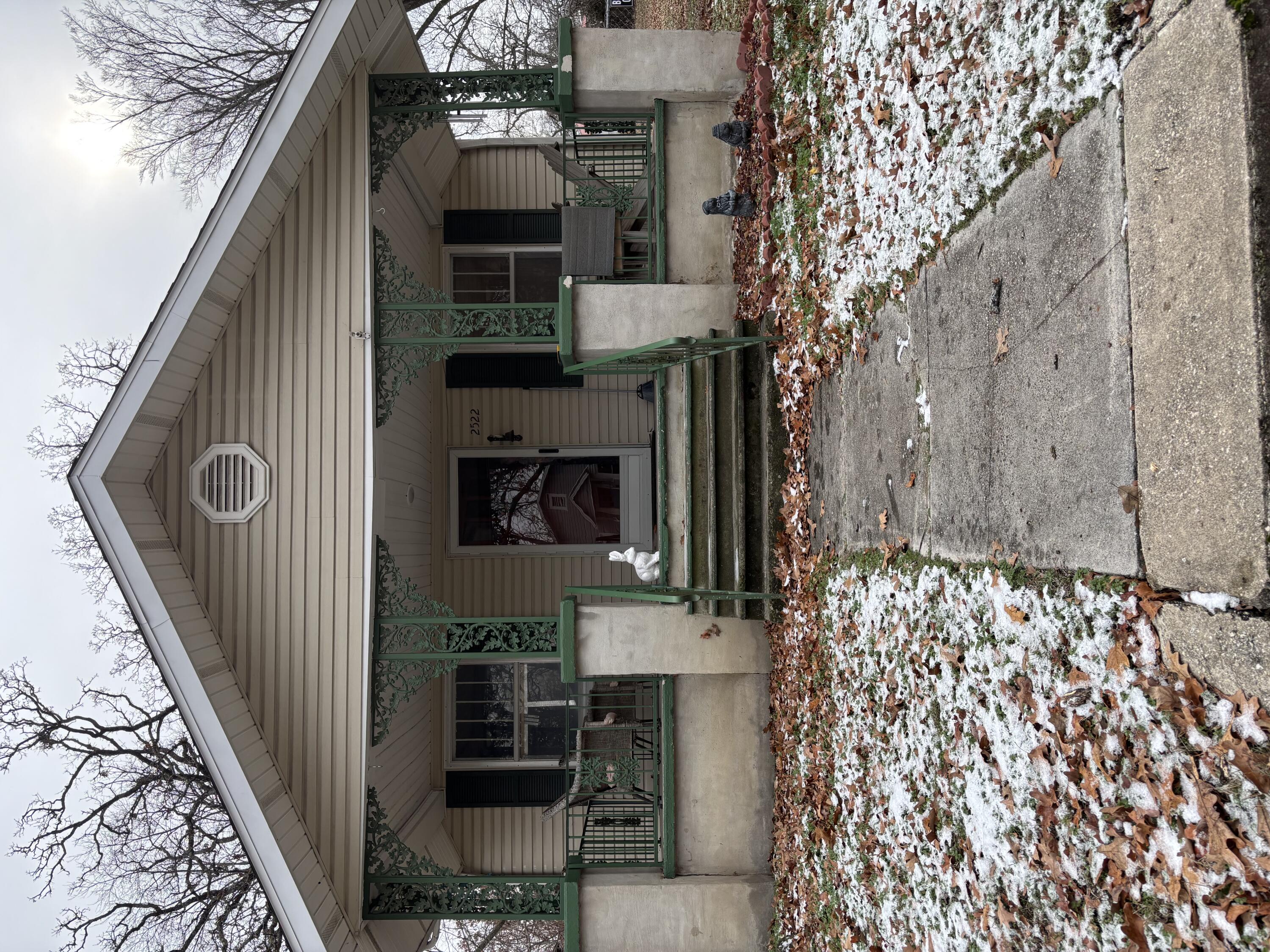 2522 Windsor Street Property Photo