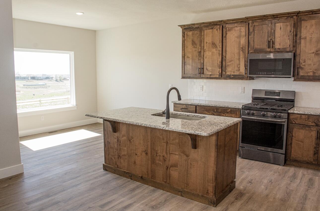 2504 West Goldfinch Drive Property Photo 12
