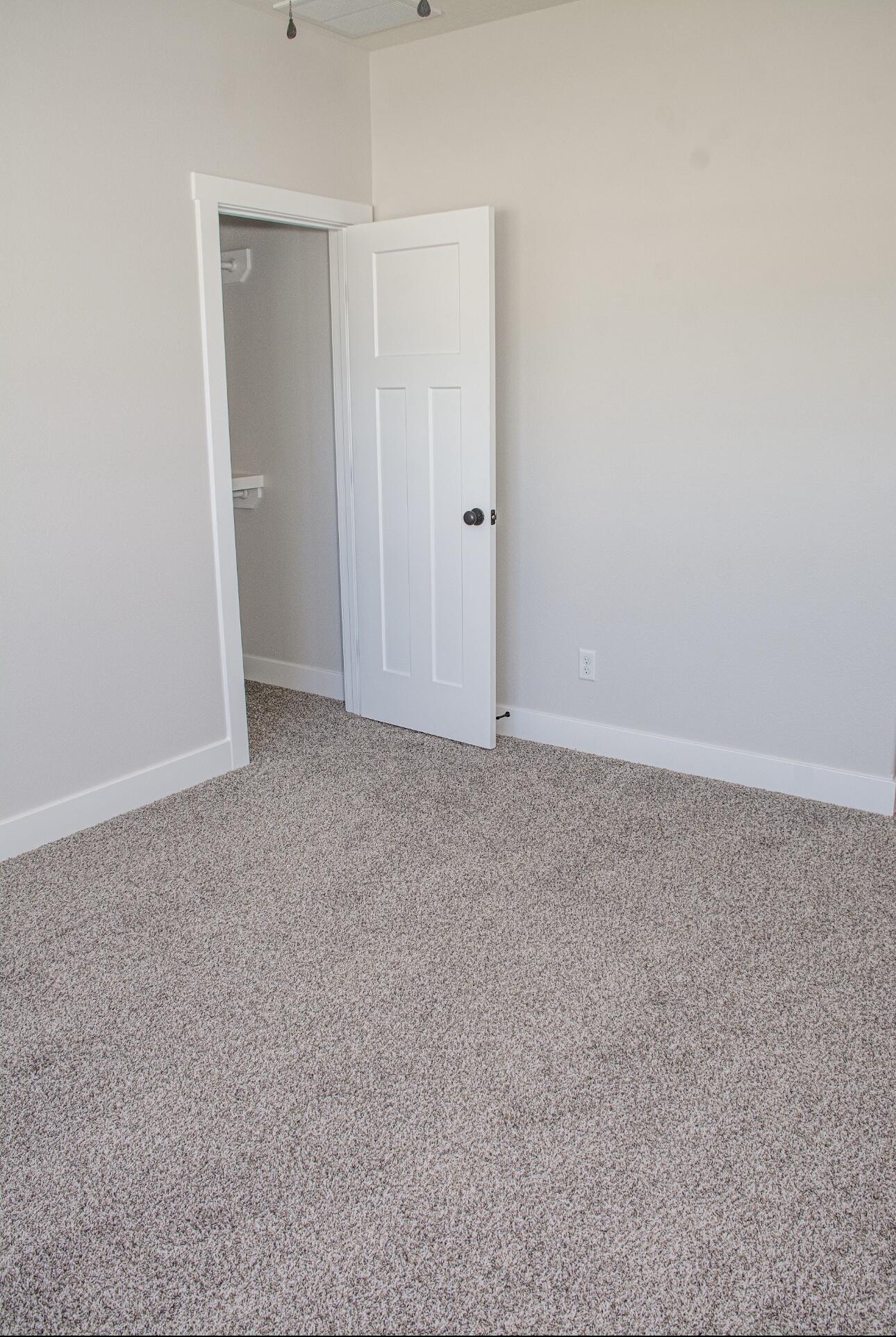 2504 West Goldfinch Drive Property Photo 16
