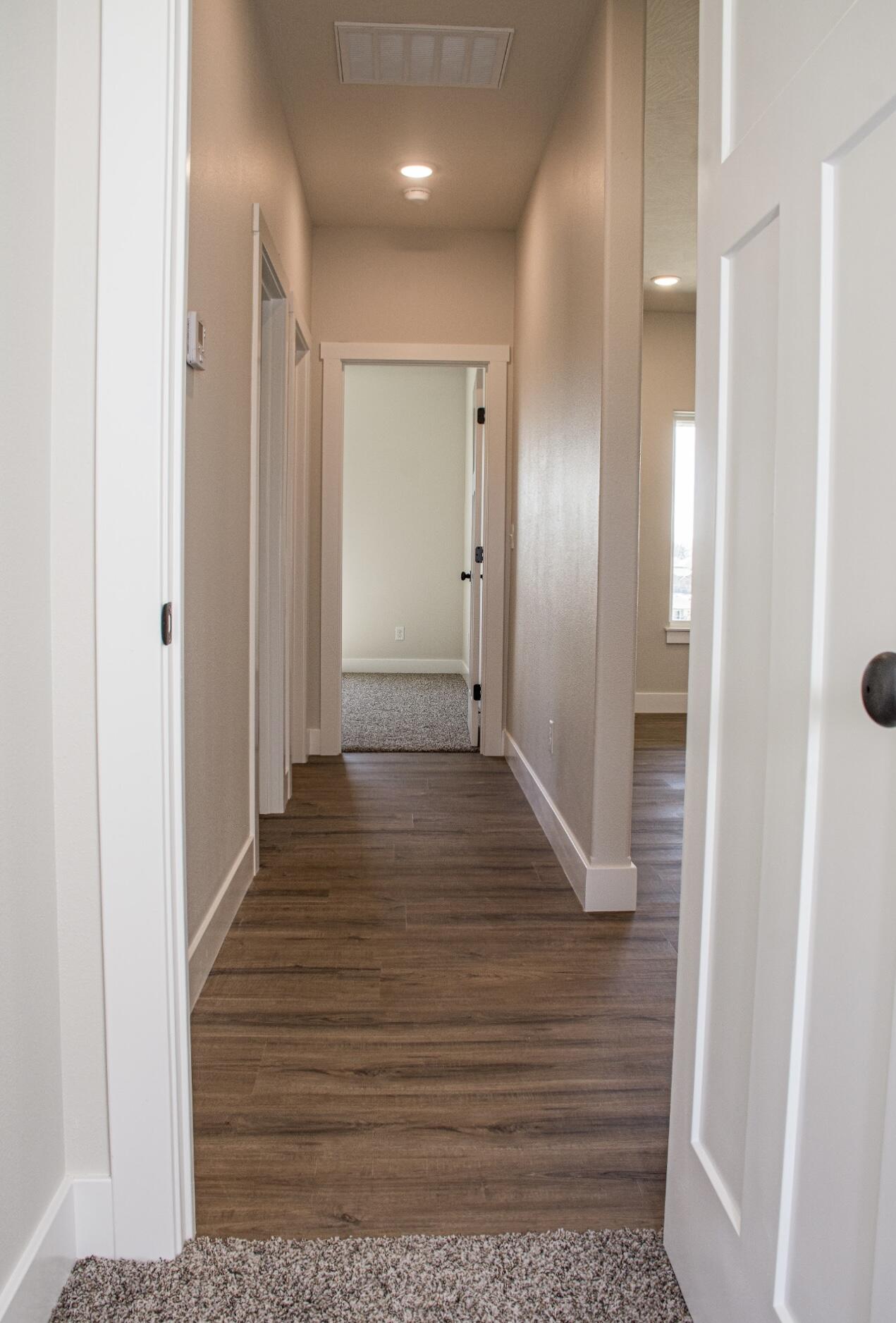 2504 West Goldfinch Drive Property Photo 17