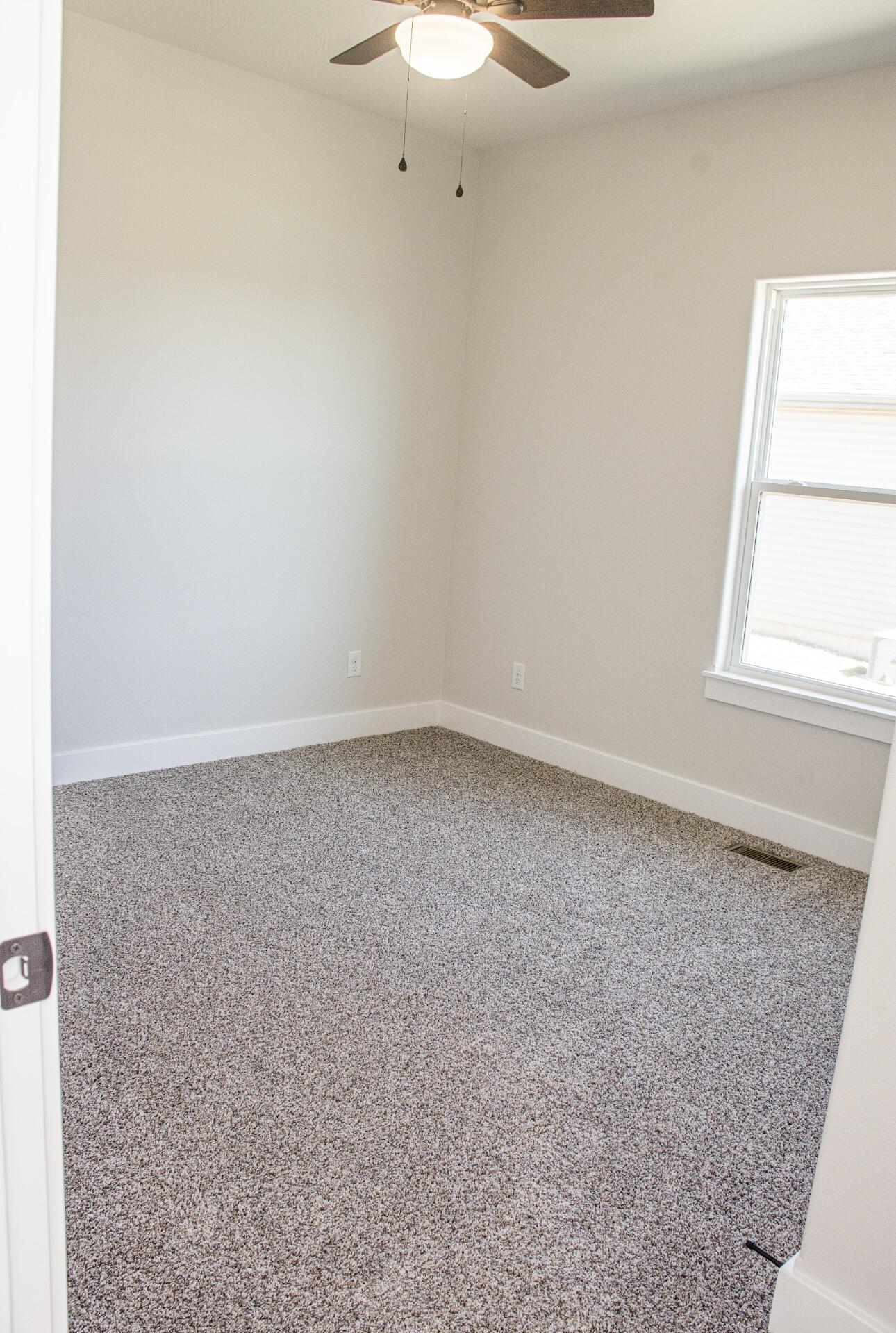 2504 West Goldfinch Drive Property Photo 18