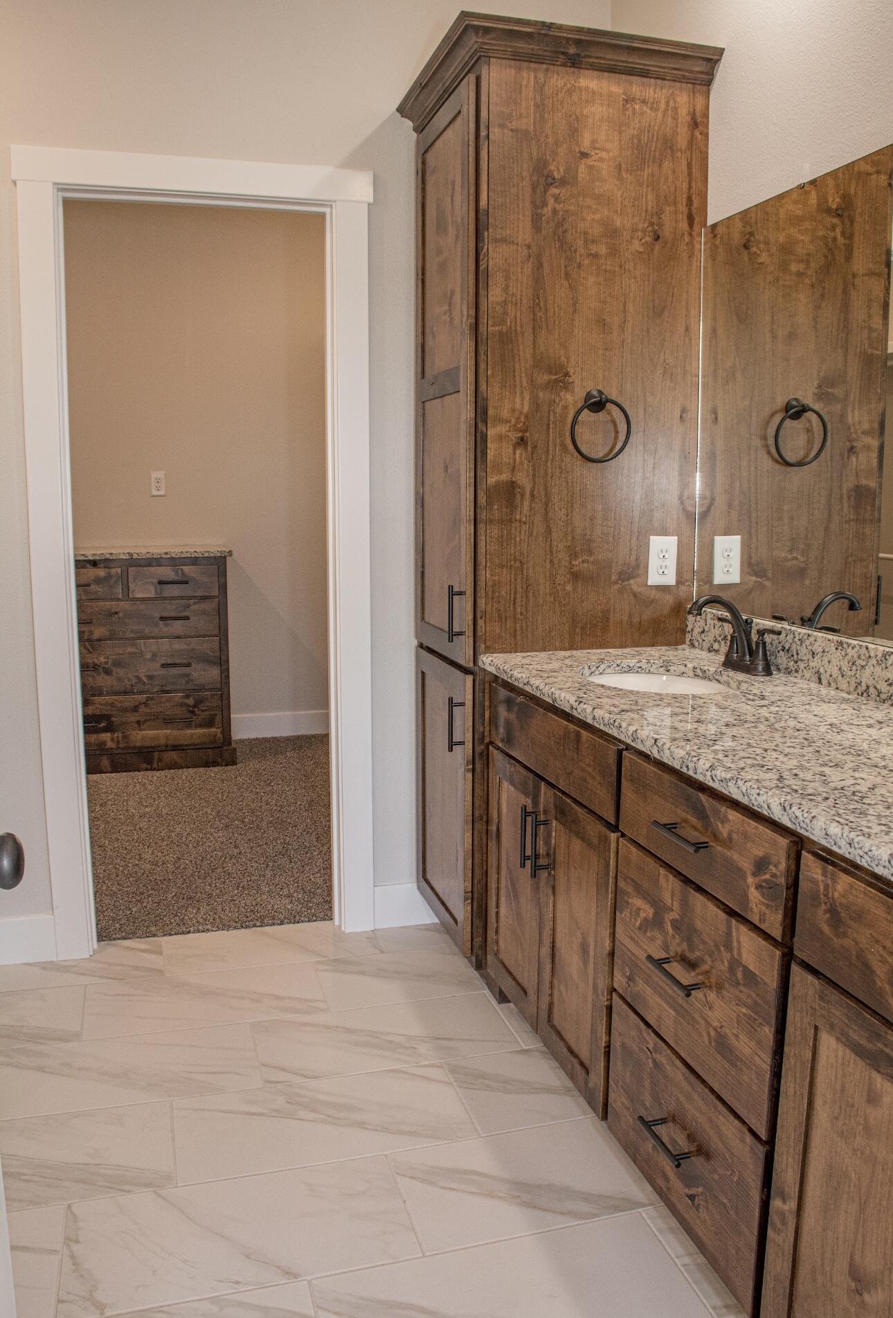 2504 West Goldfinch Drive Property Photo 25