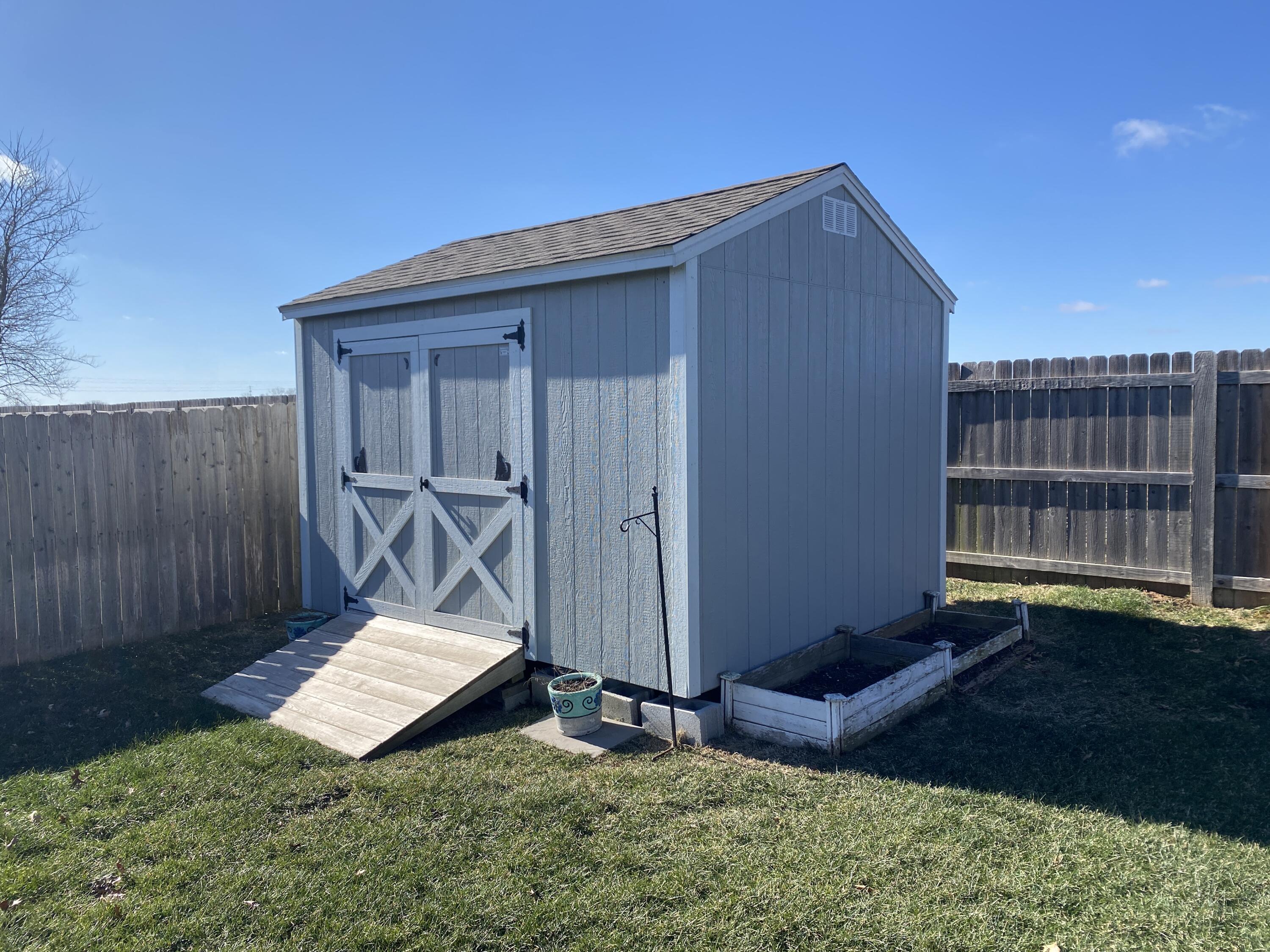 1921 South Shayla Avenue Property Photo 11