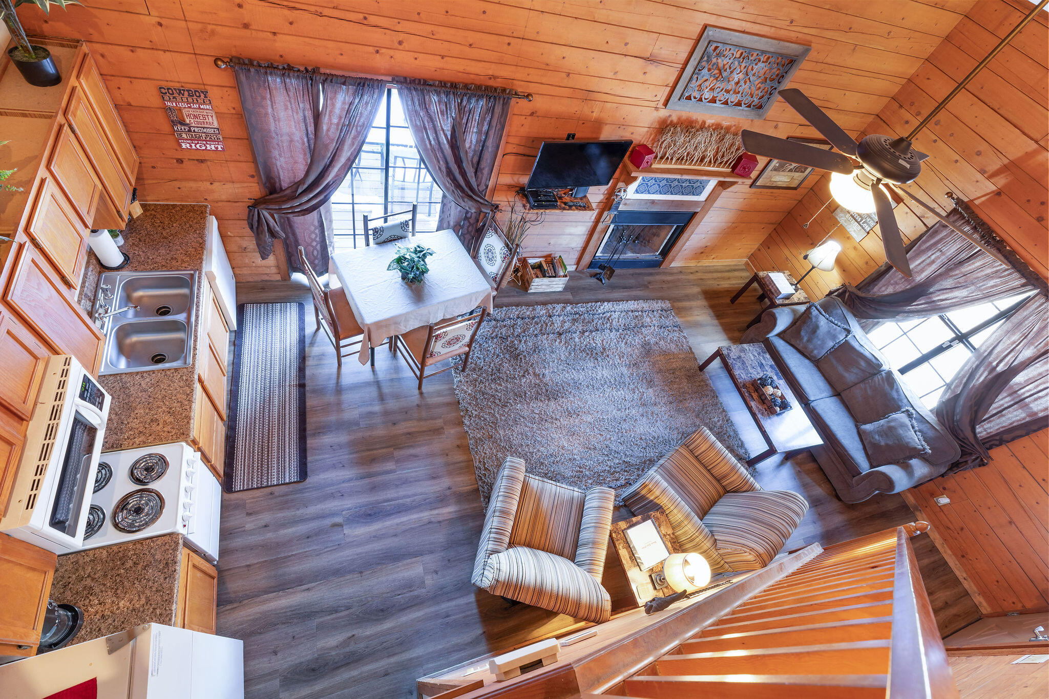 4 Cabin Court Property Photo 15