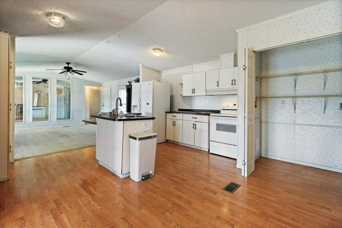 1338 County Road 308 Property Photo 45