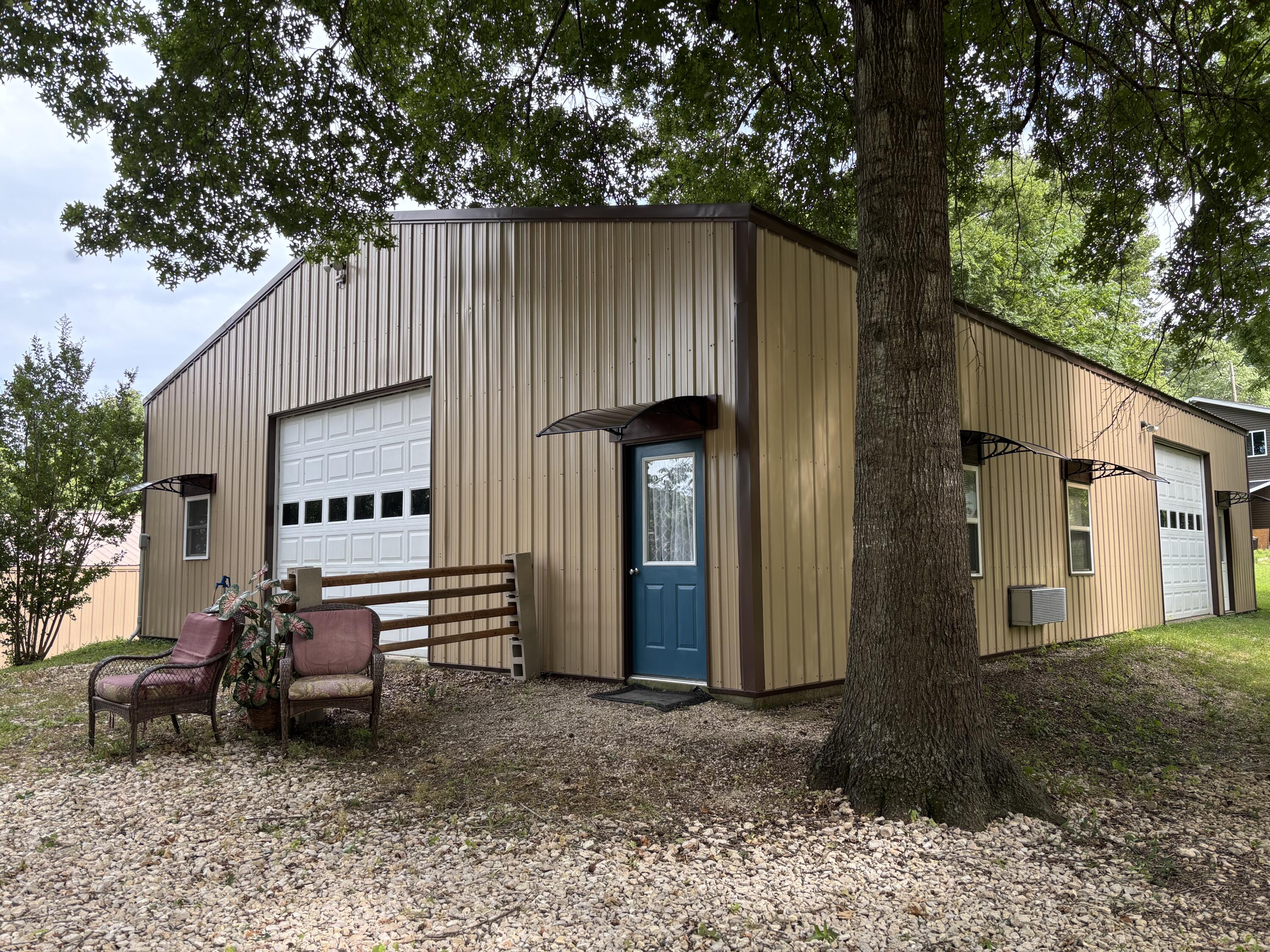 111 East Carter