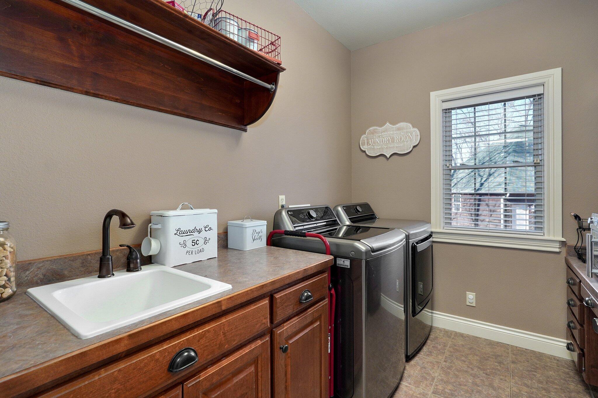 10350 Indian Ridge Lane Property Photo 29