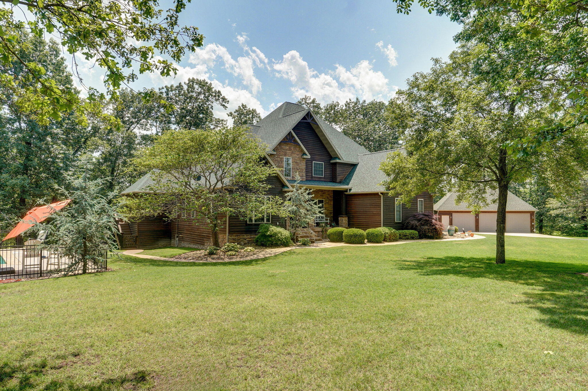 10350 Indian Ridge Lane Property Photo 3