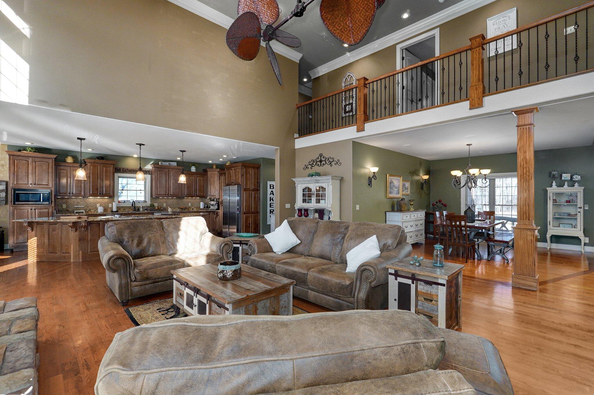10350 Indian Ridge Lane Property Photo 18