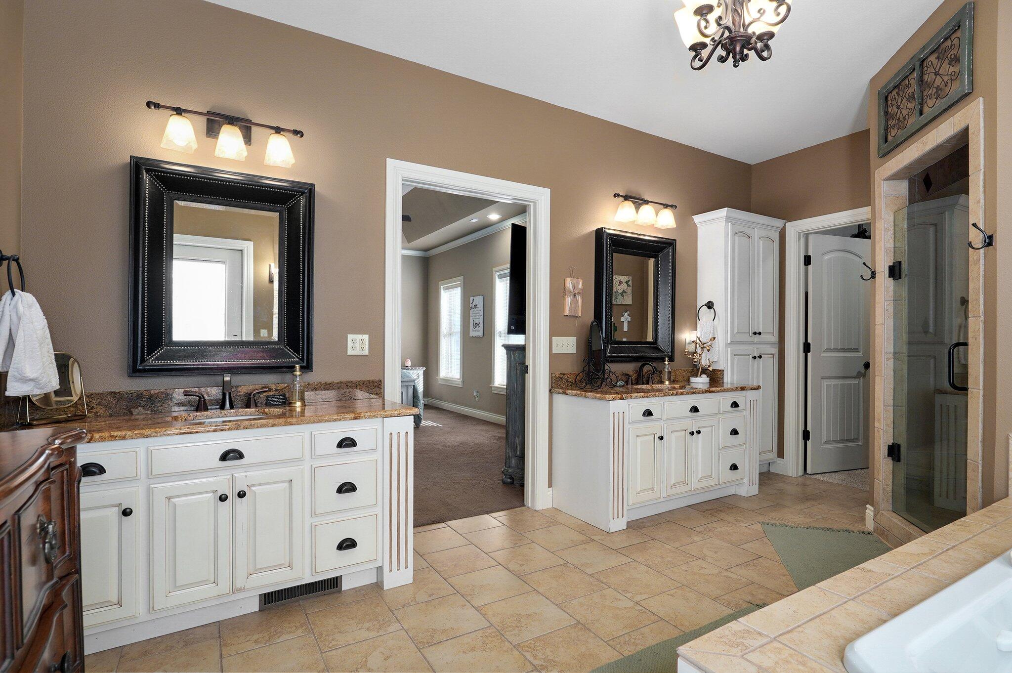 10350 Indian Ridge Lane Property Photo 35