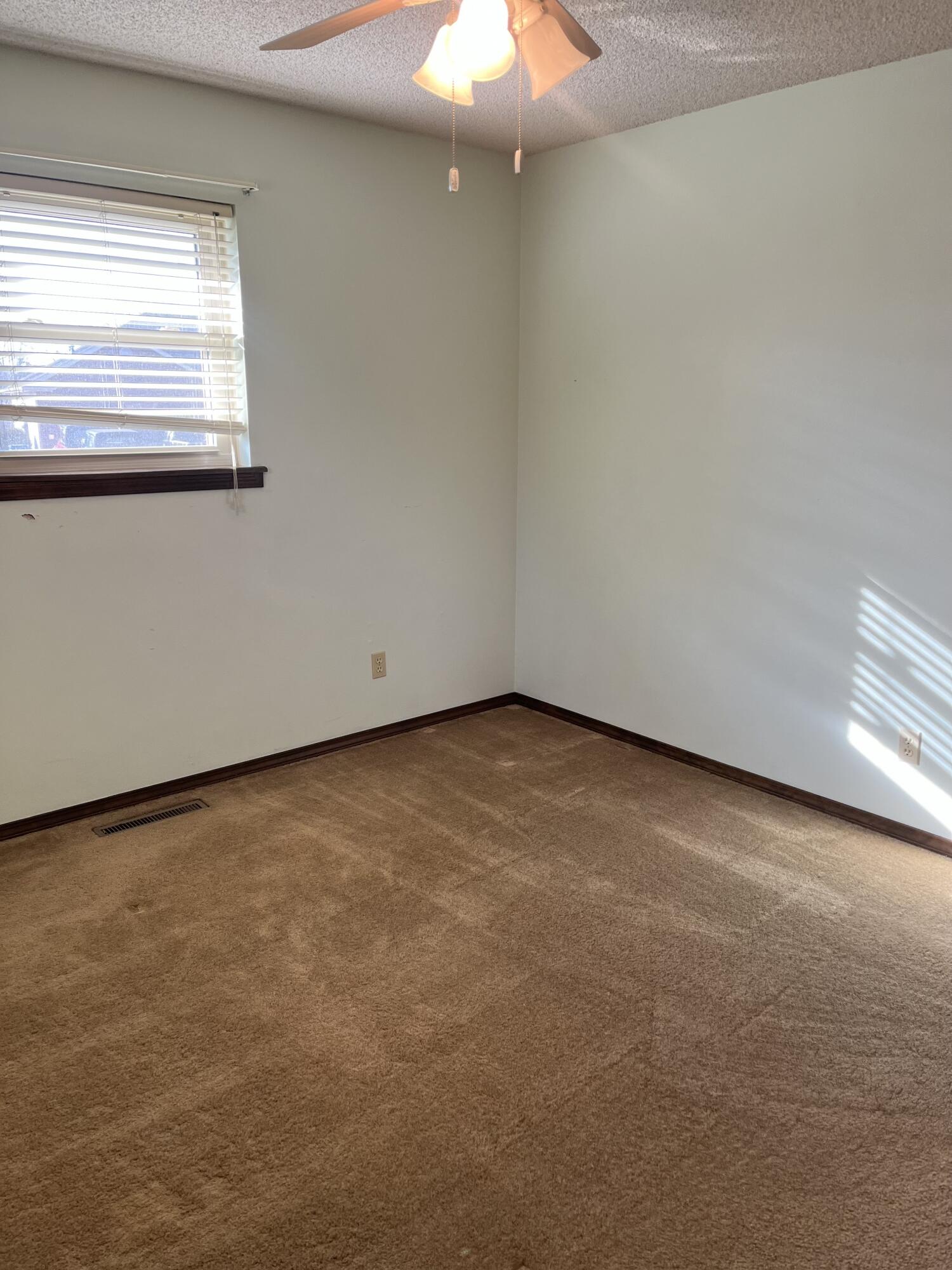 2801 Lincoln Avenue Property Photo 12