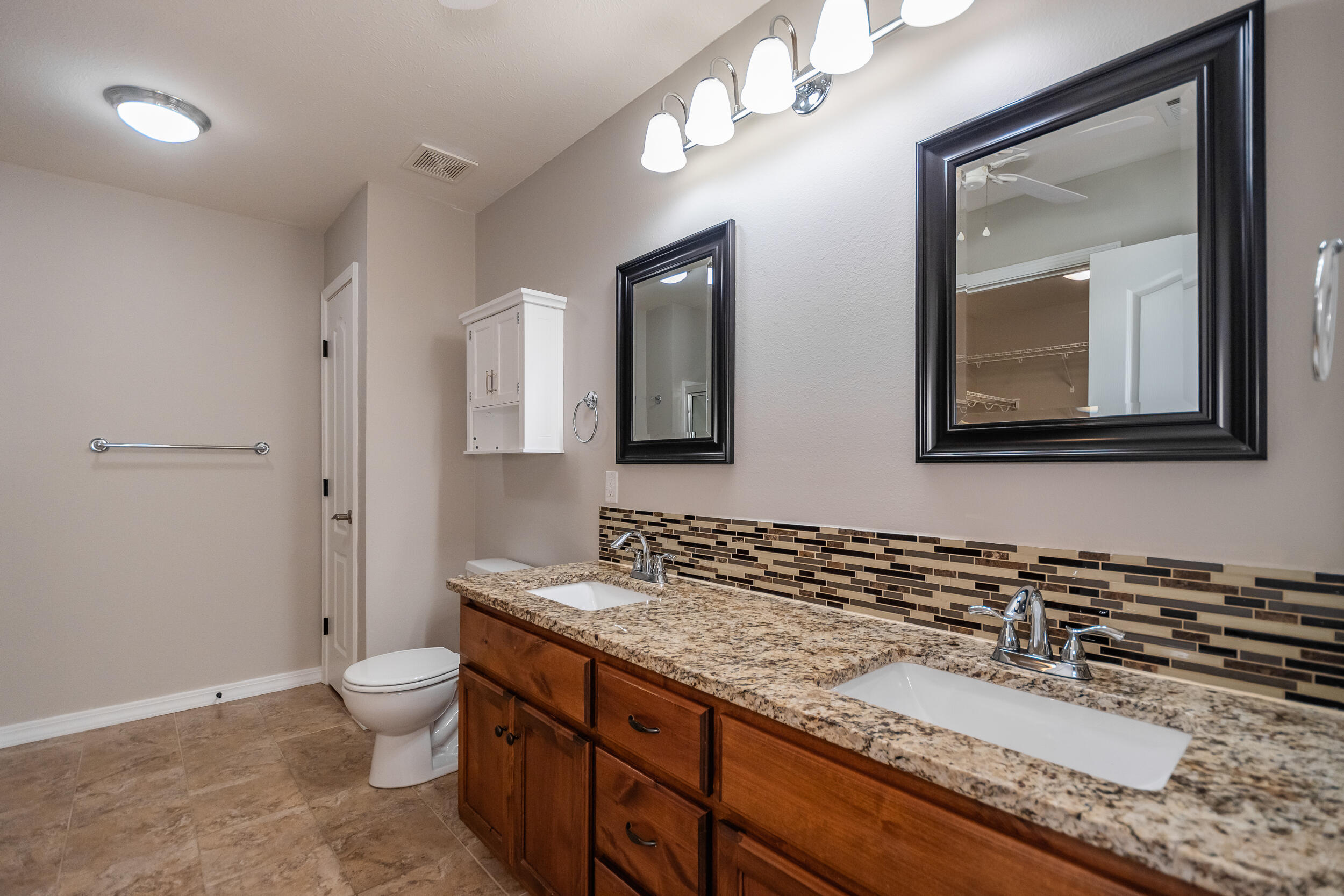 816 East Roubidoux Street Property Photo 48