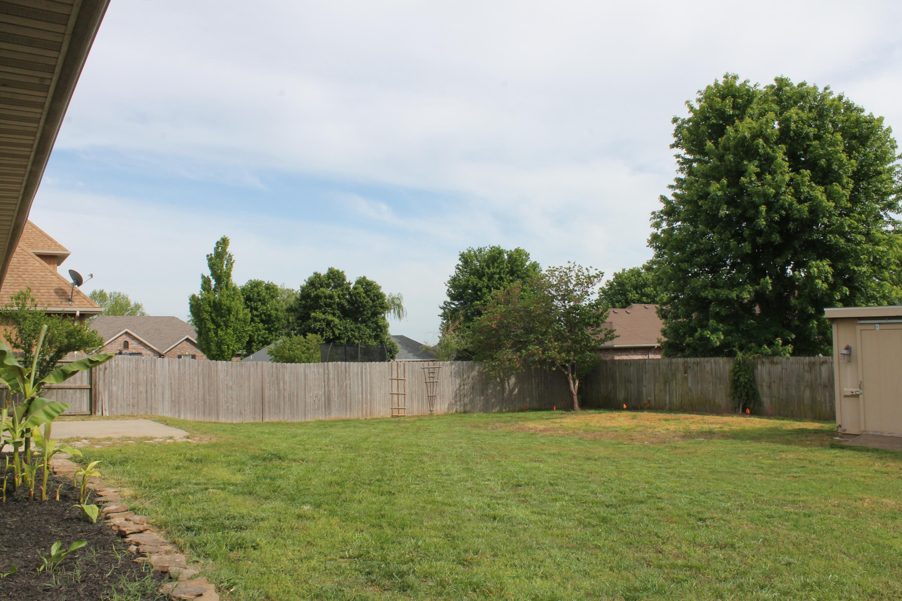816 East Roubidoux Street Property Photo 56