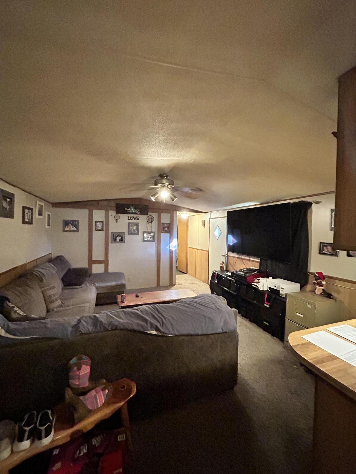1207 Lawrence 6348 Property Photo 4