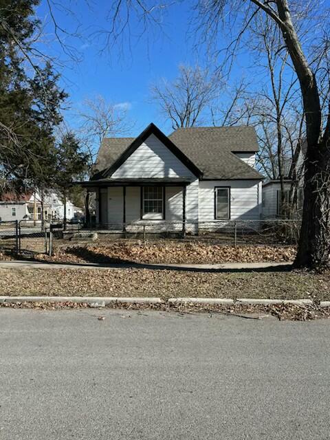 1901 South Moffet Property Photo 1