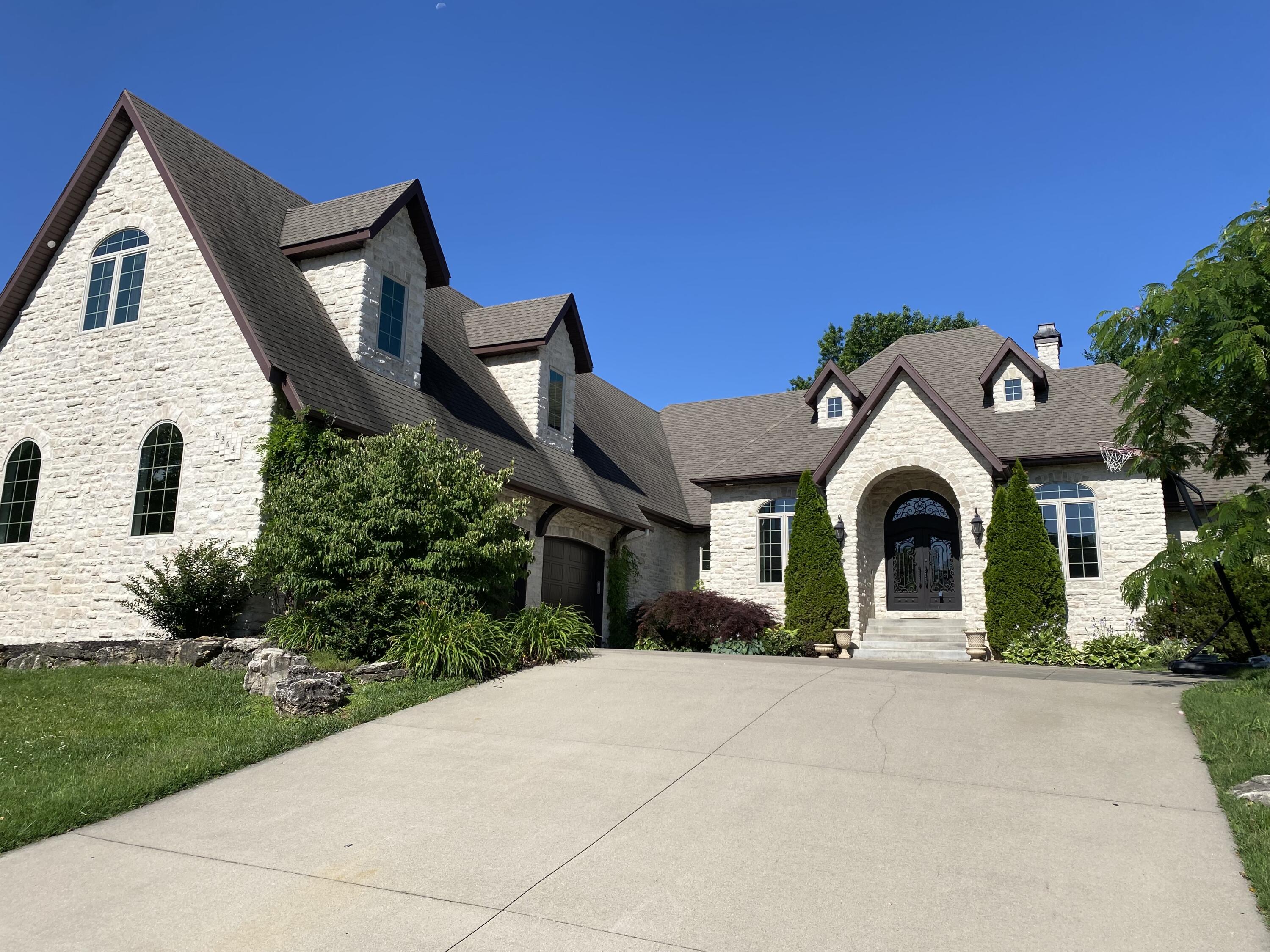 8304 Rolling Hills Dr Drive Property Photo 1